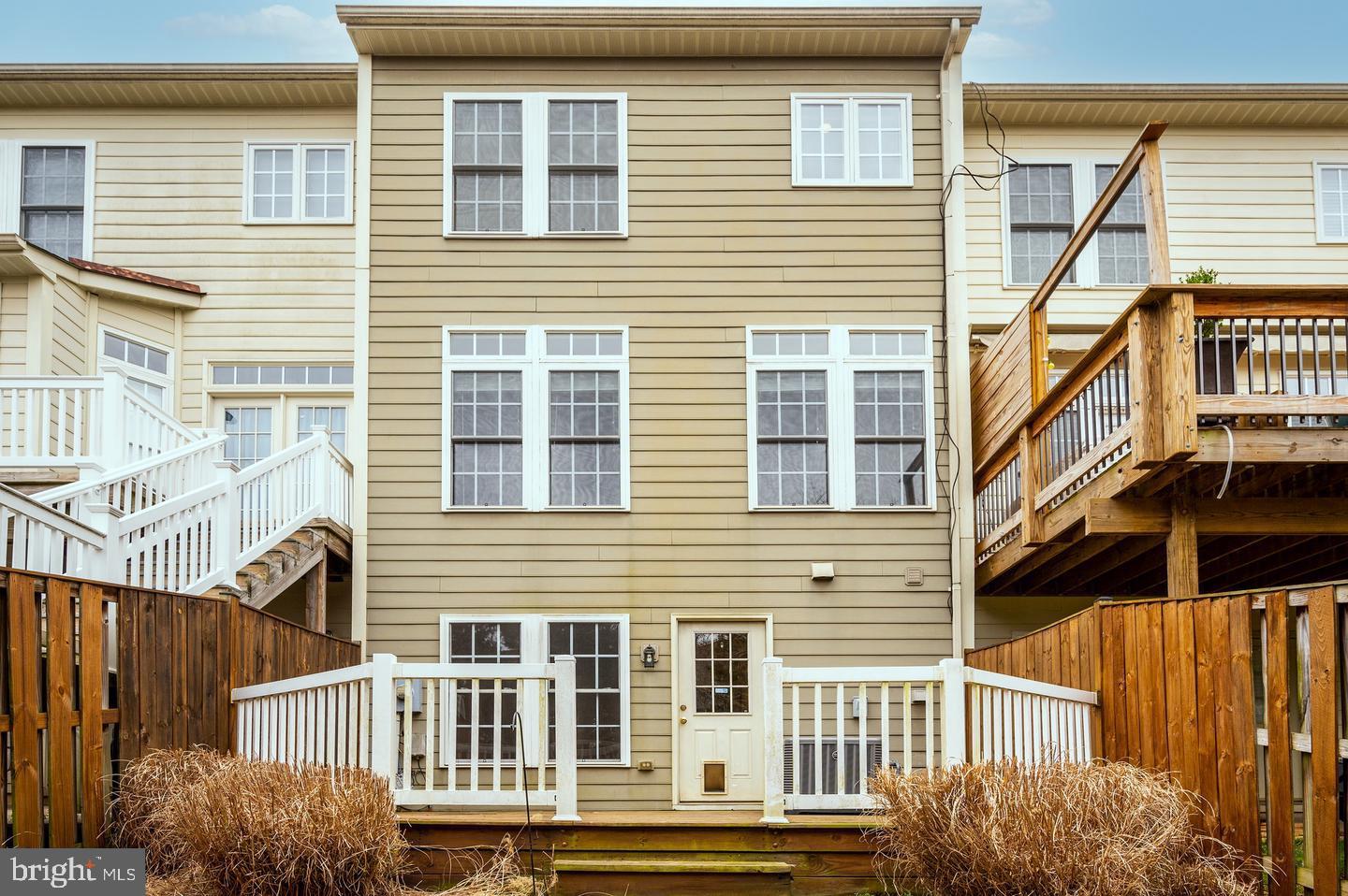 PRESERVE AT SMITH RUN - Residential Lease