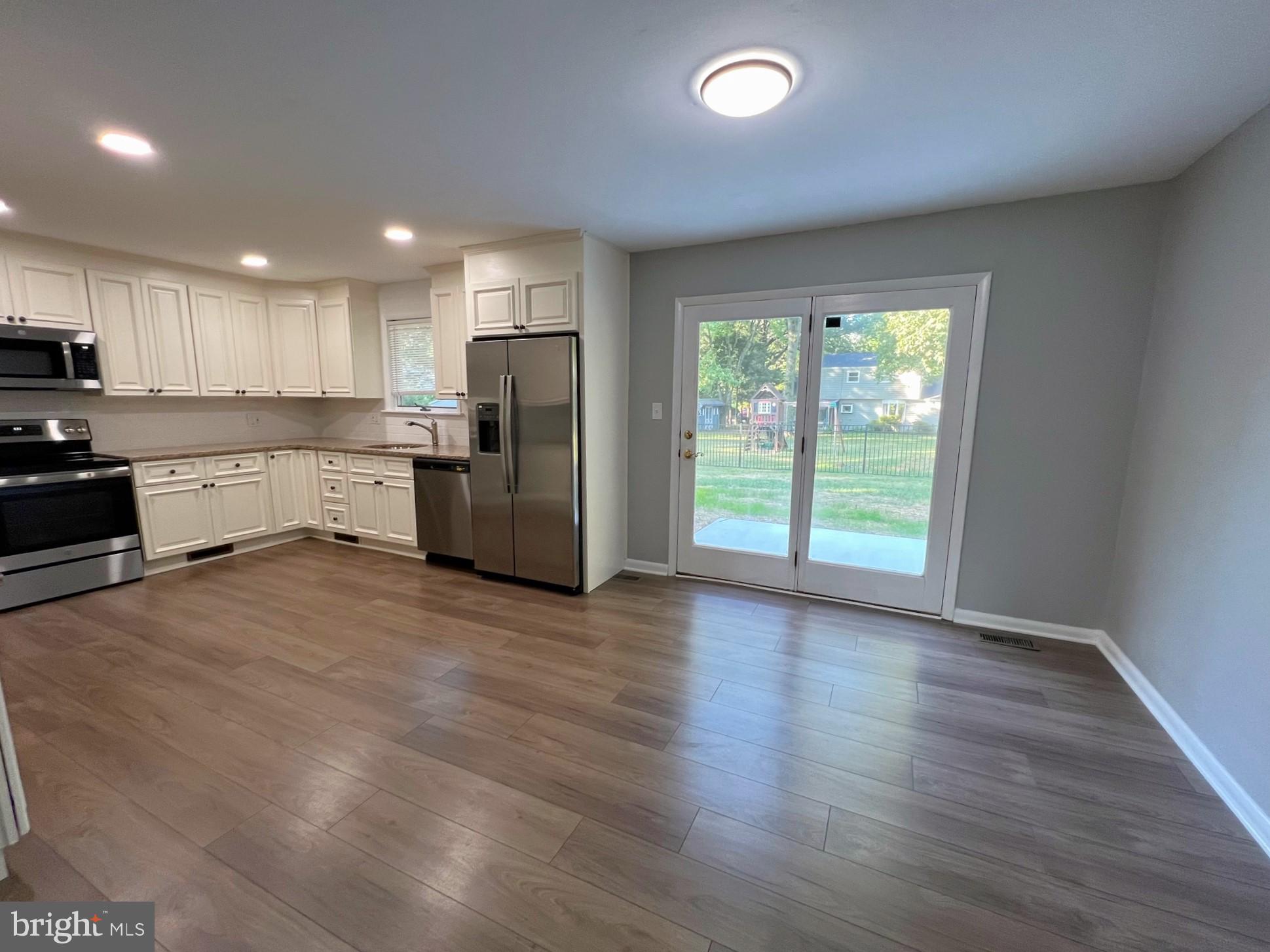 APPLE VALLEY - Residential