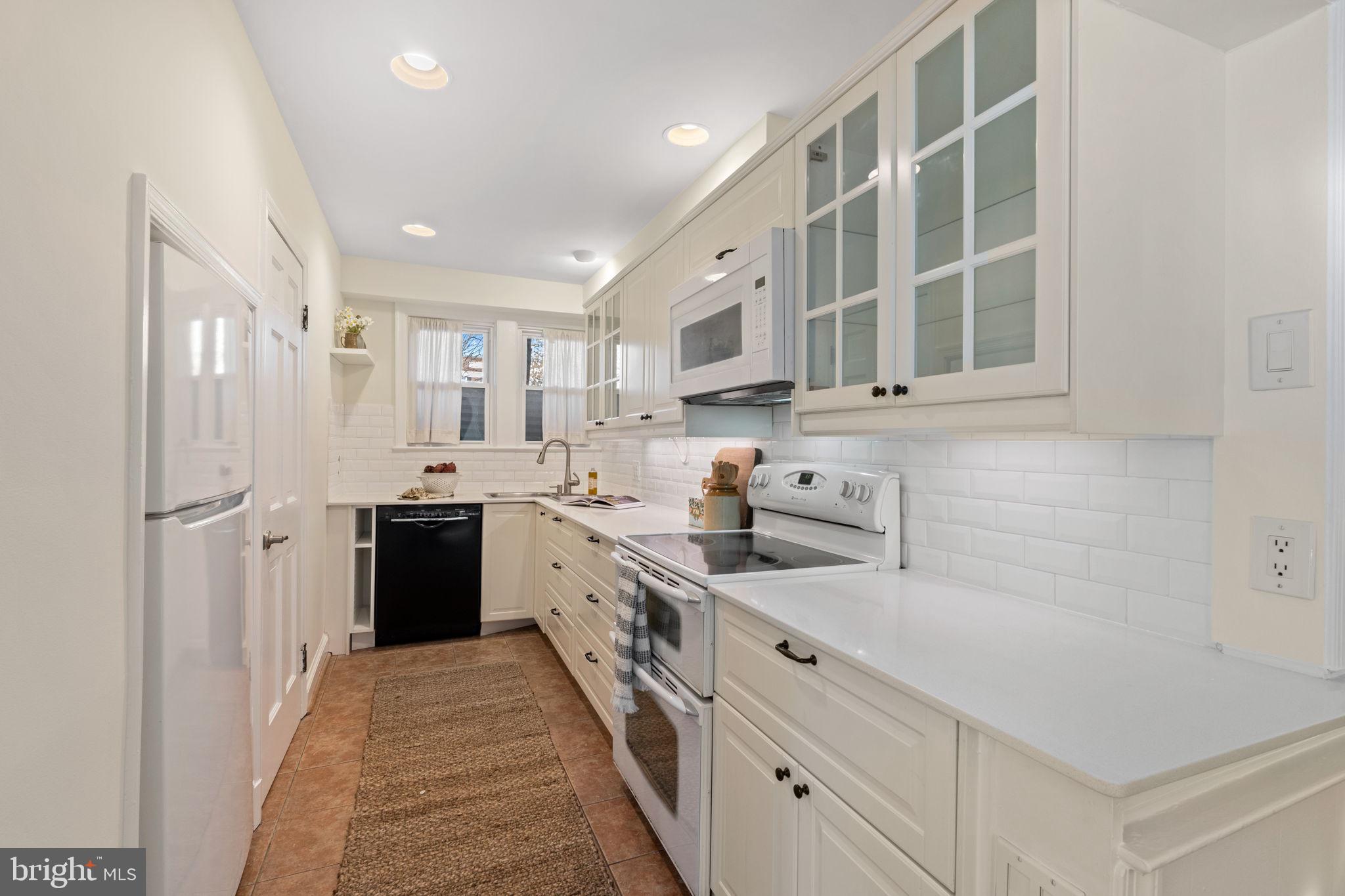 VIRGINIA VILLAGE - Residential