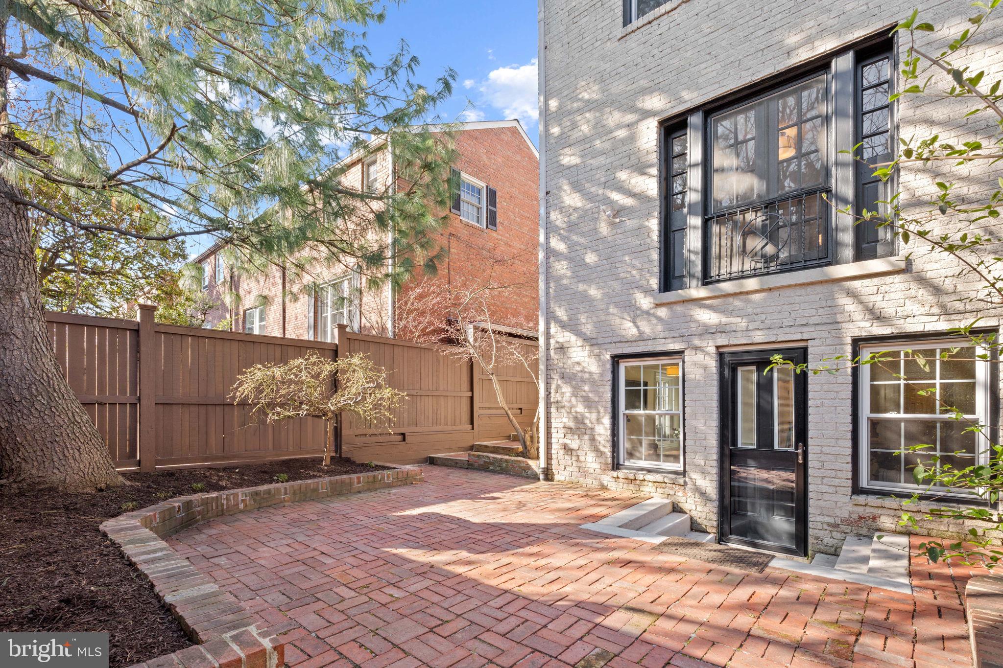 VIRGINIA VILLAGE - Residential