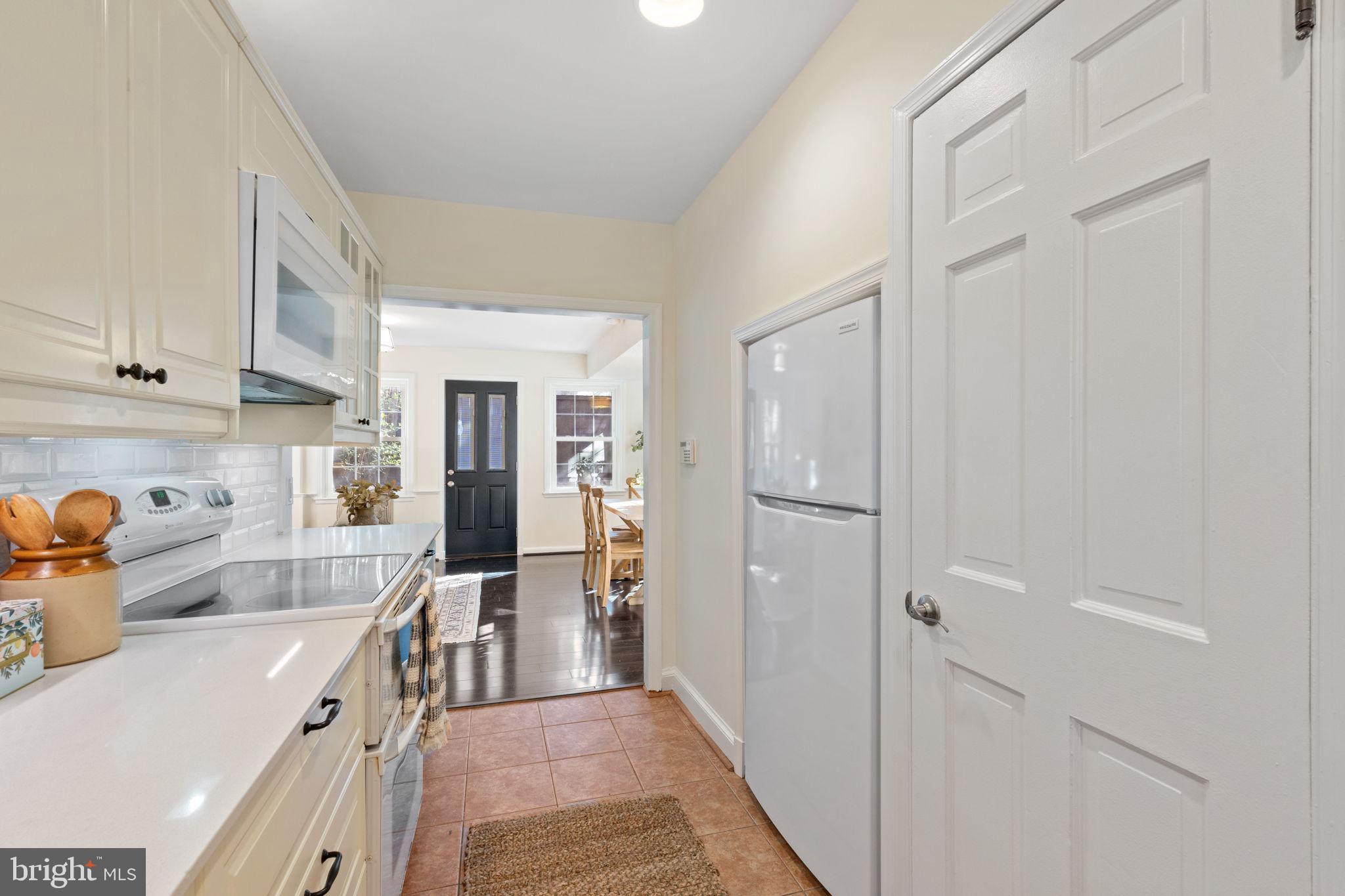 VIRGINIA VILLAGE - Residential