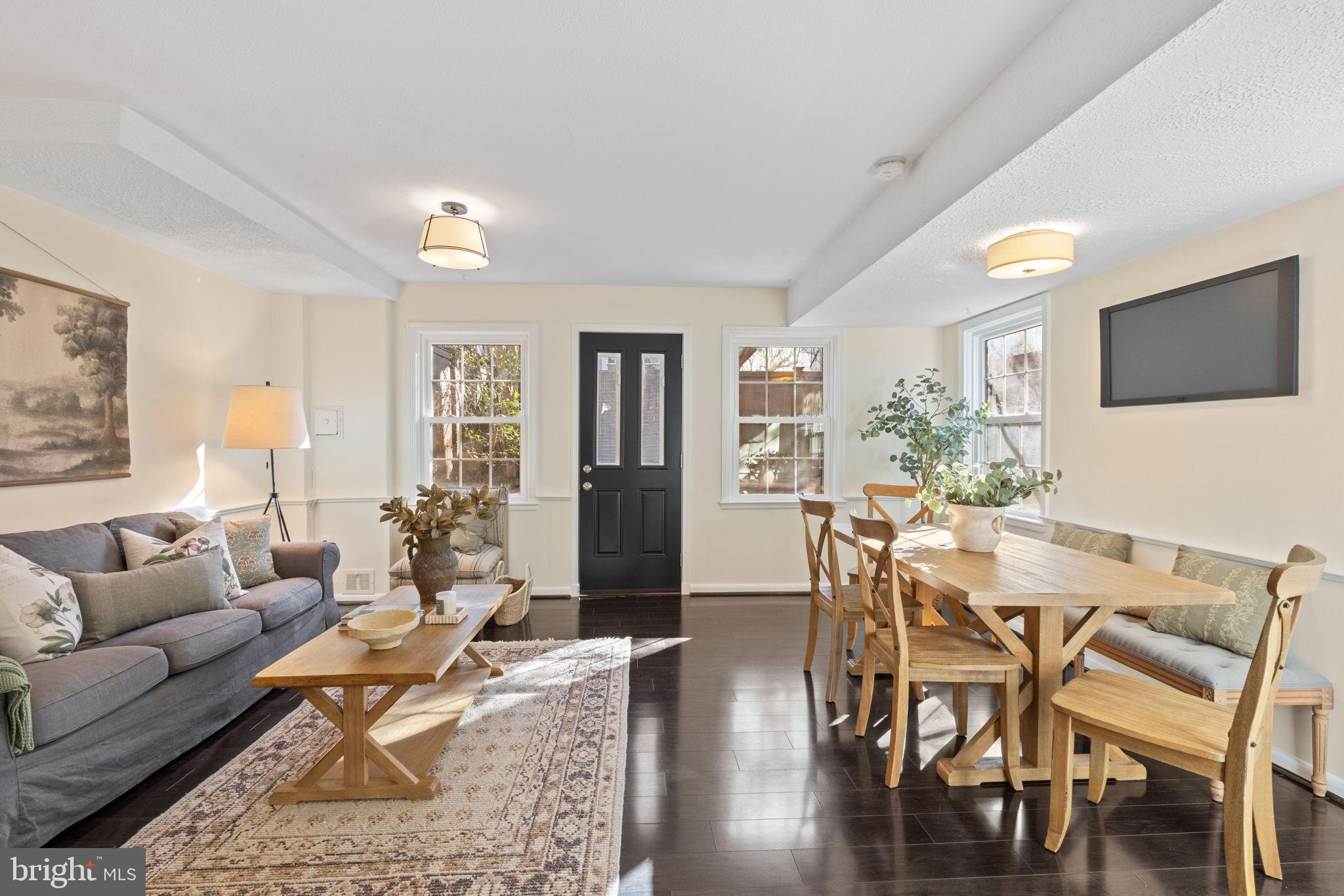 VIRGINIA VILLAGE - Residential