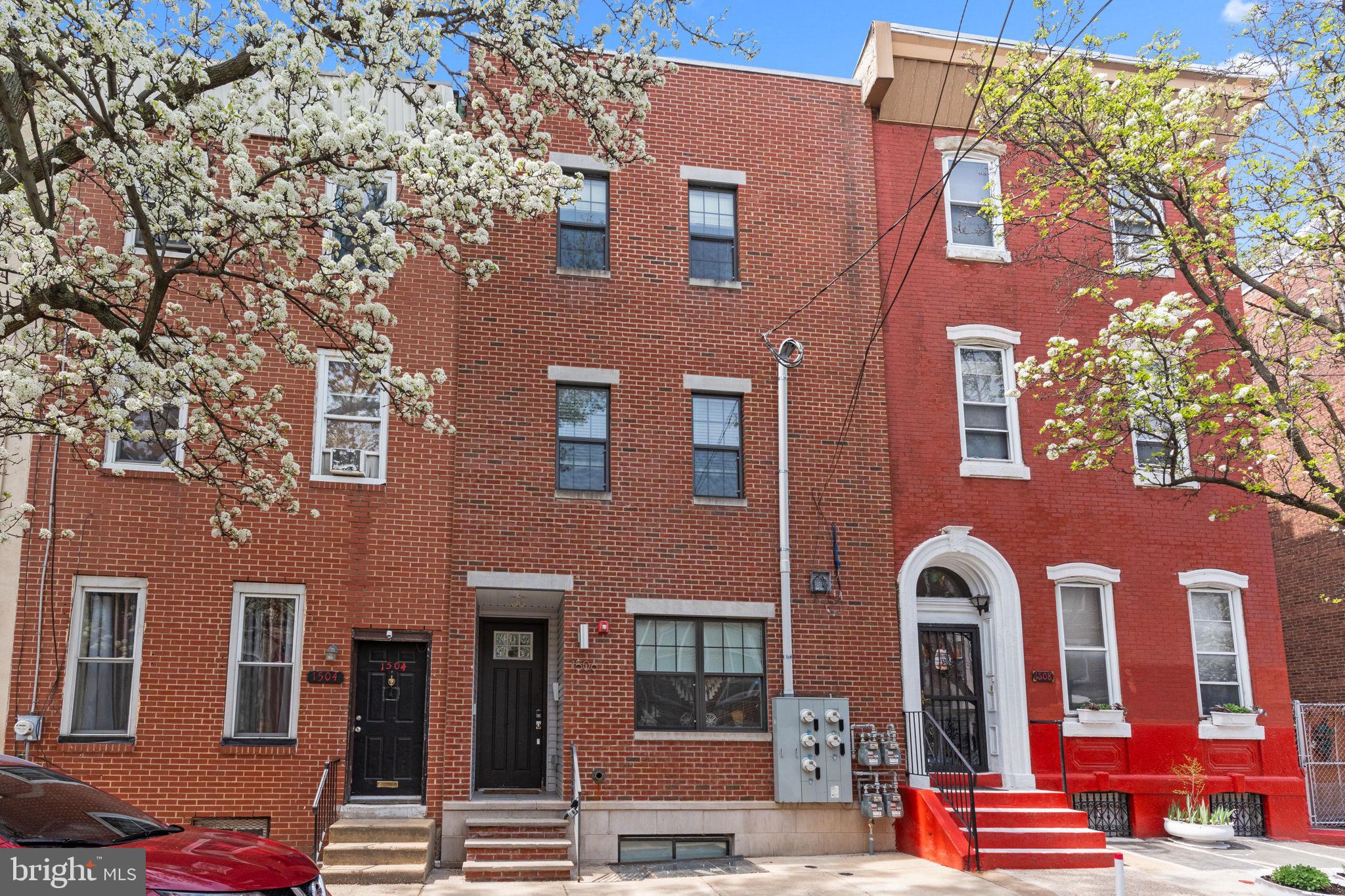 **Perfect Opportunity for First-Time Buyers & Savvy Investors!**
Start building your real estate portfolio in 2025 with this beautifully maintained two-bedroom, one-bathroom condo—an ideal blend of comfort, convenience, and location. With over two years remaining on the tax abatement and having been owner-occupied since 2017, this home has been lovingly cared for and is move-in ready.
Step inside to an open-concept main level featuring a bright and spacious kitchen, living, and dining area—perfect for everyday living or entertaining. Downstairs, you’ll find two generously sized bedrooms and a full bathroom offering a private and quiet retreat.
Not the DIY type? No problem—this condo is low-maintenance, with all exterior upkeep and maintenance covered by the HOA.
Commuters will appreciate the quick access to Temple University, the Market-Frankford Line, and multiple bus routes—making travel throughout Philly a breeze.
Located at the crossroads of Fishtown and Northern Liberties, you're steps away from some of the city’s best dining, nightlife, and entertainment. Enjoy neighborhood favorites like Café La Maude, Eeva, Frankford Hall, Philadelphia Distillery, International Bar, LMNO, Middle Child Clubhouse, Urban Village, and countless other restaurants and breweries popping up all the time.
Whether you're looking to live in or rent out, this gem offers unbeatable value in one of Philly’s most vibrant neighborhoods. Don’t miss out—schedule your showing today!