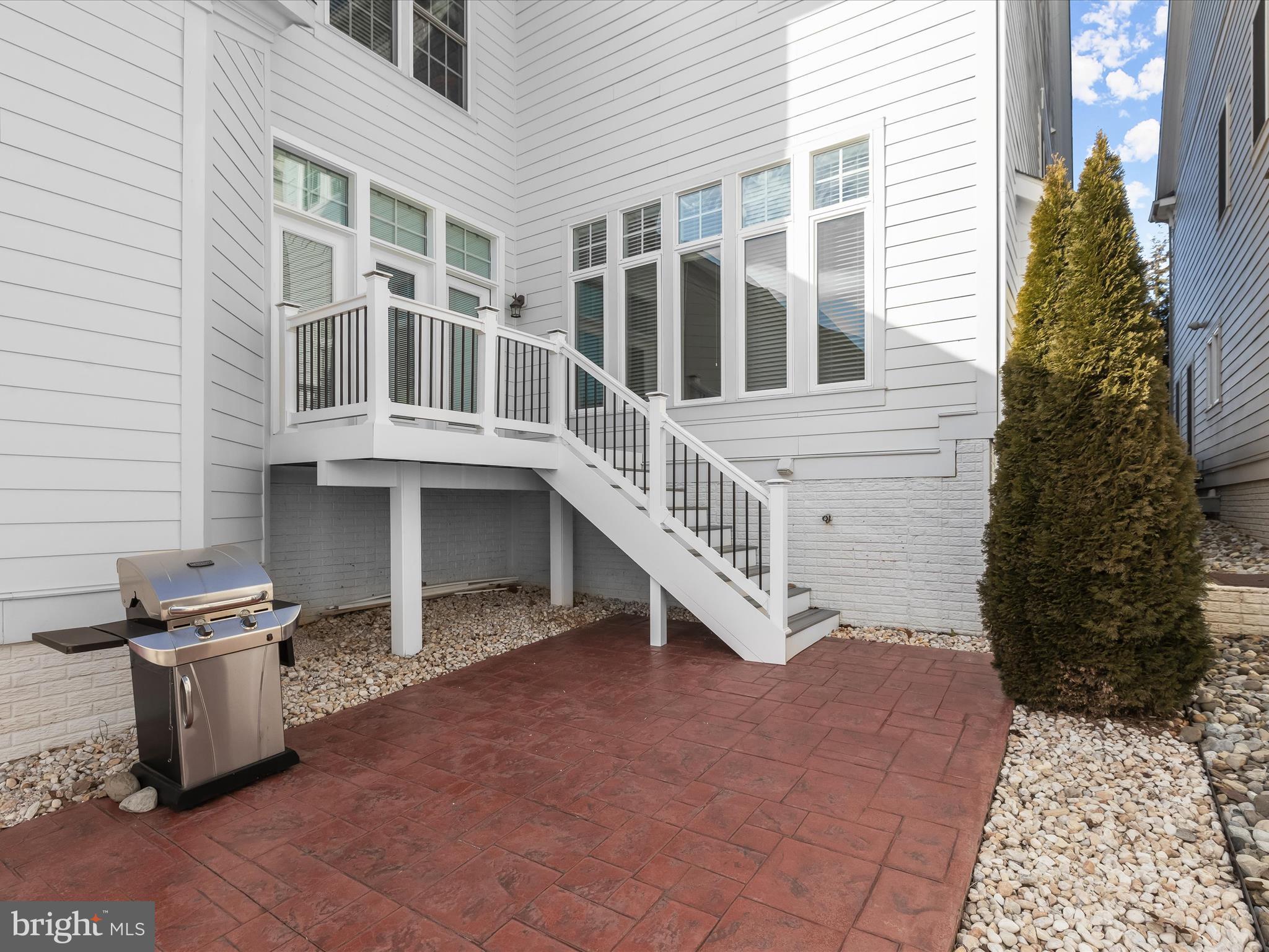 MAPLE LAWN - Residential