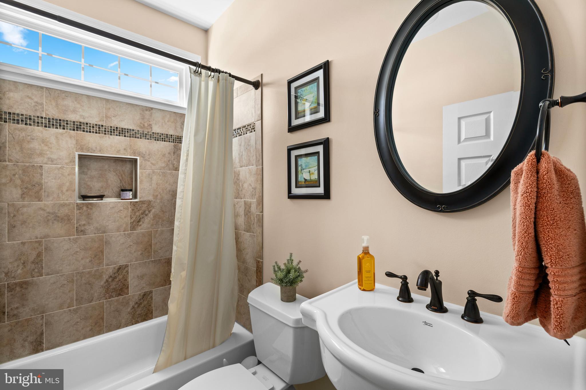 SPRING CREEK - Residential