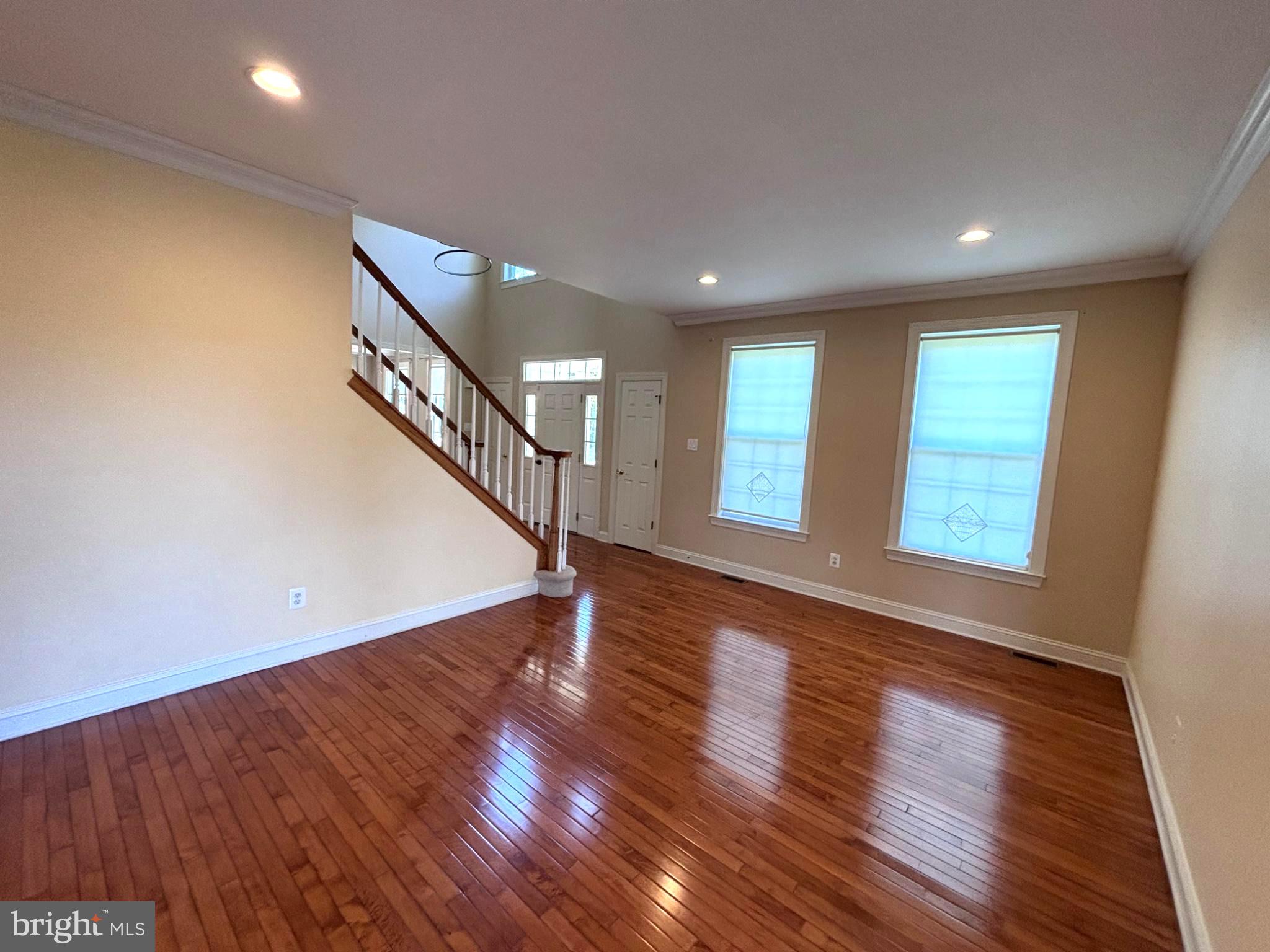 245 SOUTH LANE