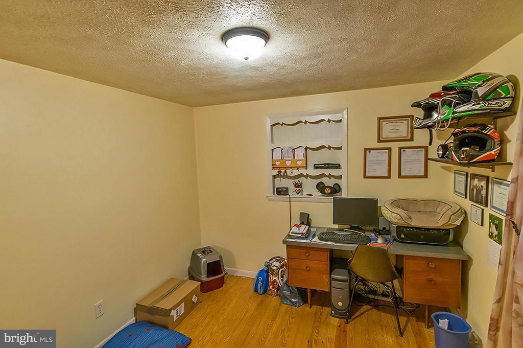 WAITES RUN ROAD - Residential