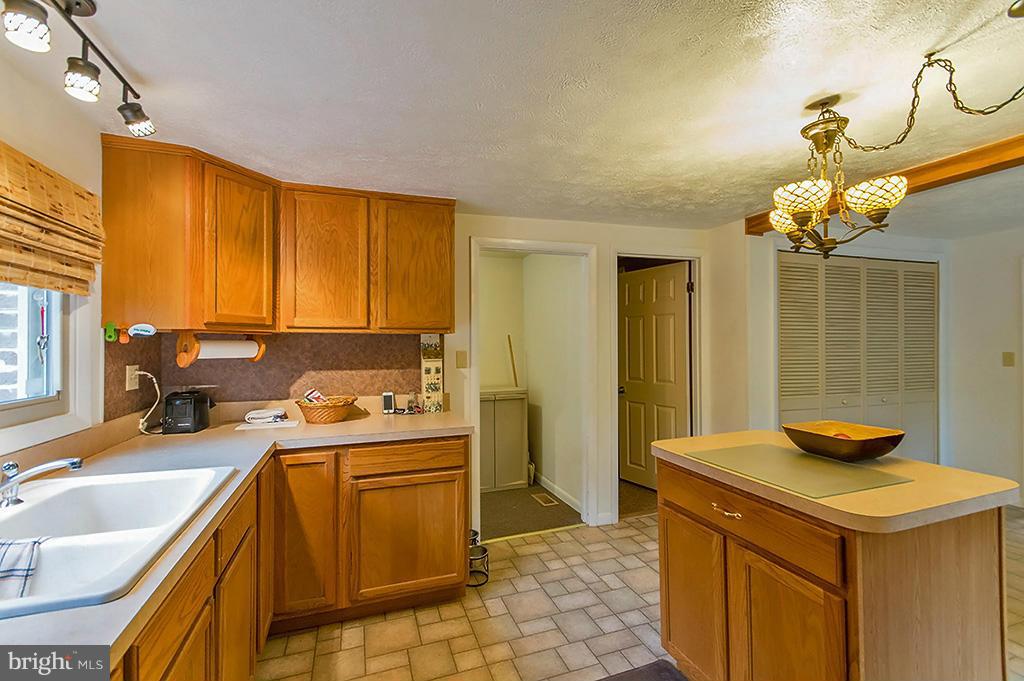 WAITES RUN ROAD - Residential