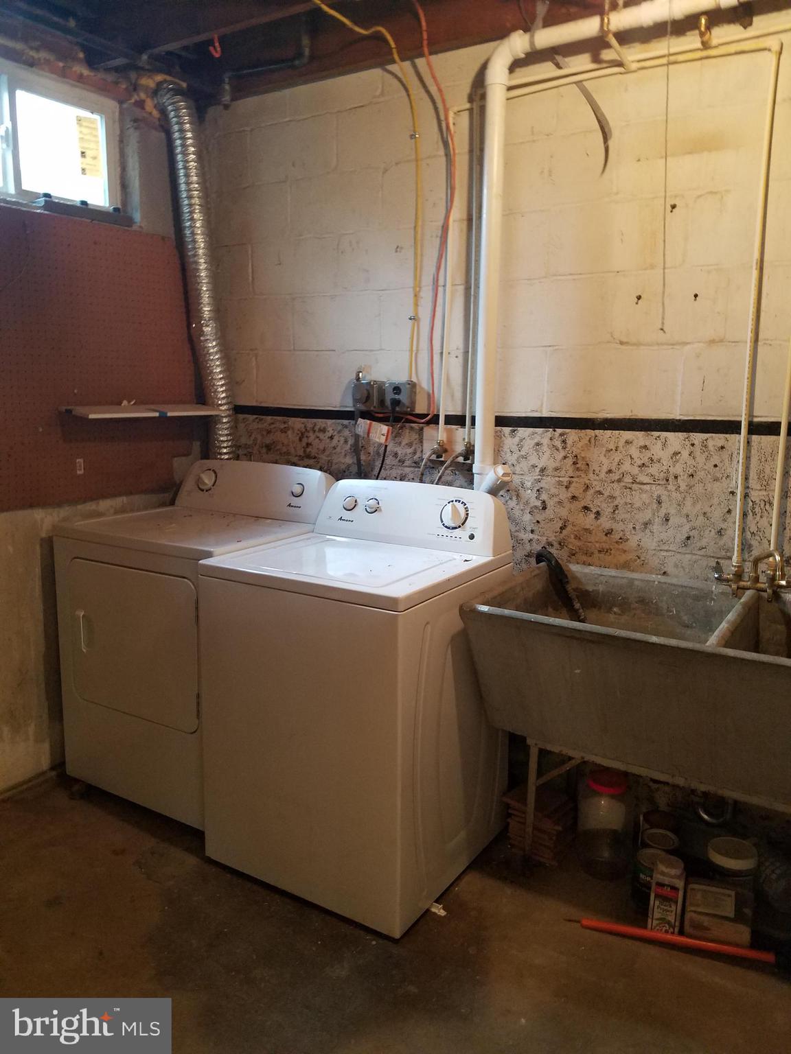 PARKVILLE - Residential Lease