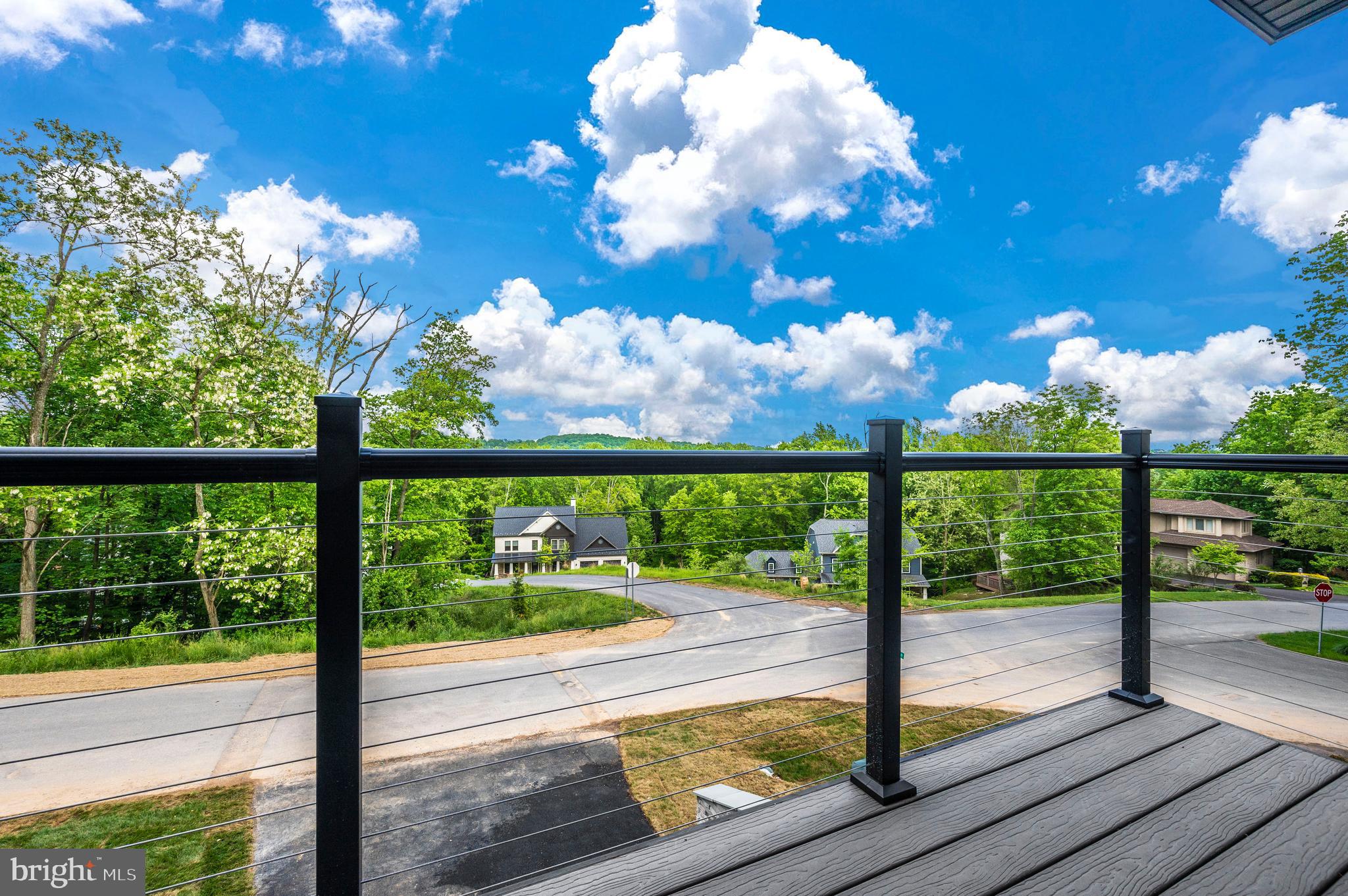 ASPEN LAKE LINGANORE - Residential