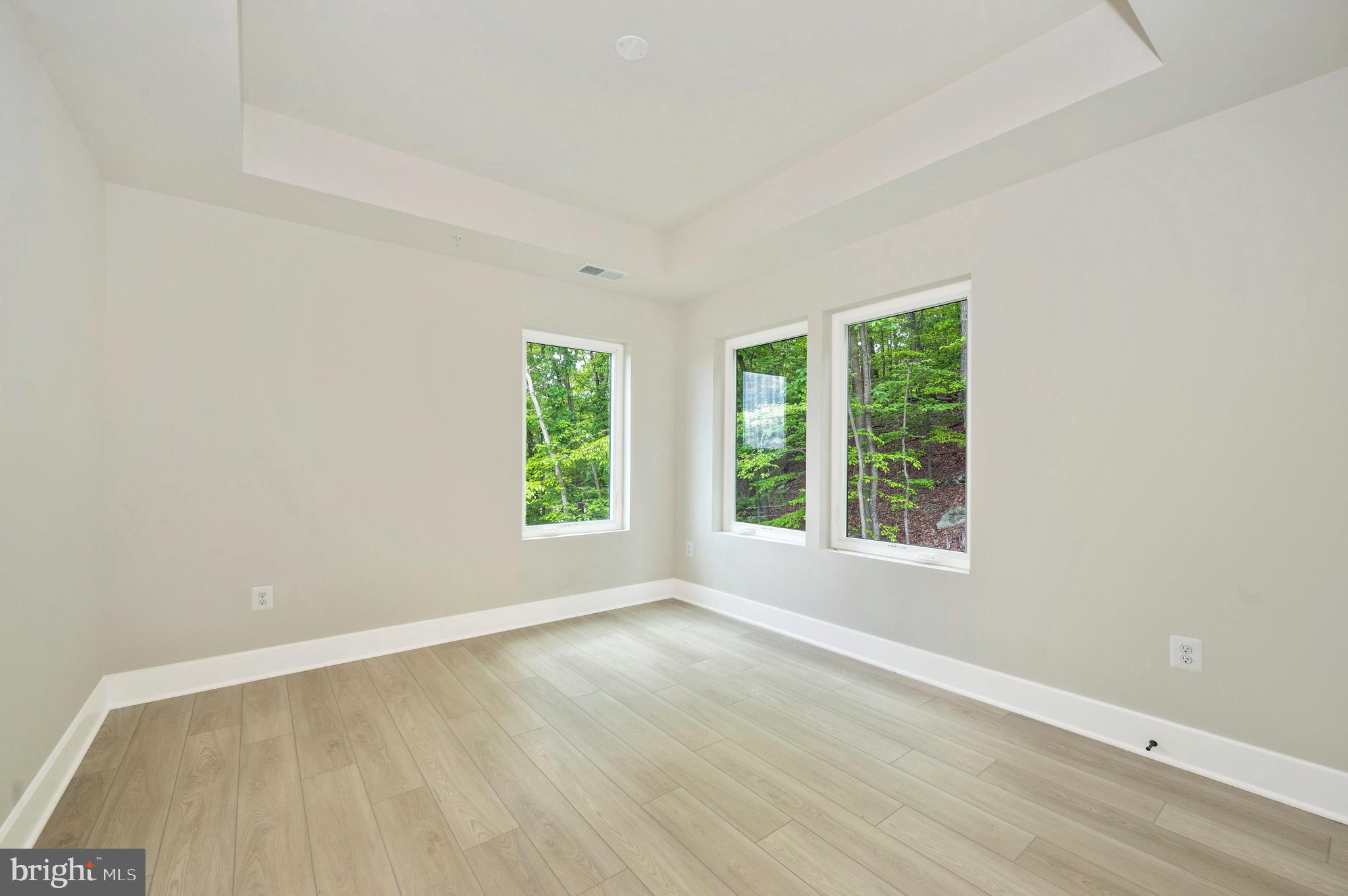 ASPEN LAKE LINGANORE - Residential