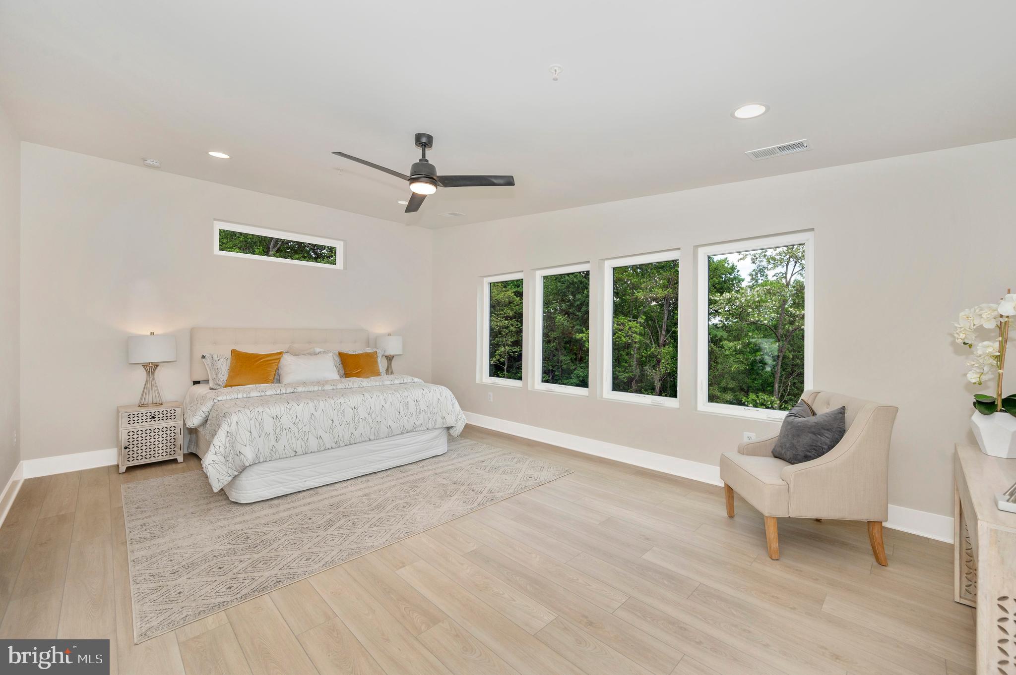 ASPEN LAKE LINGANORE - Residential