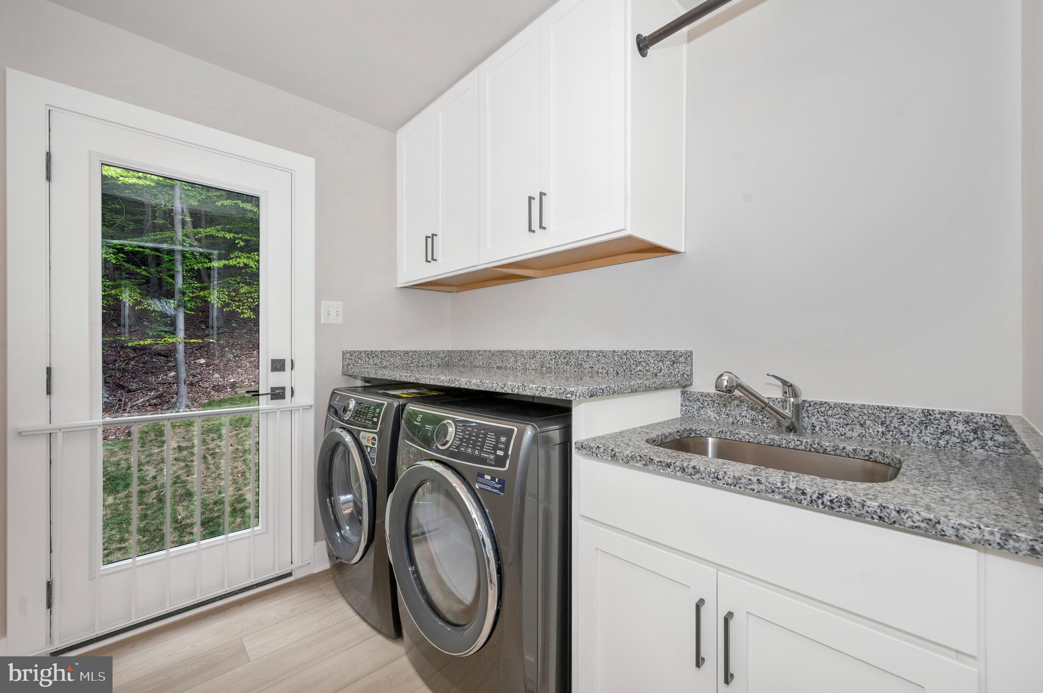 ASPEN LAKE LINGANORE - Residential