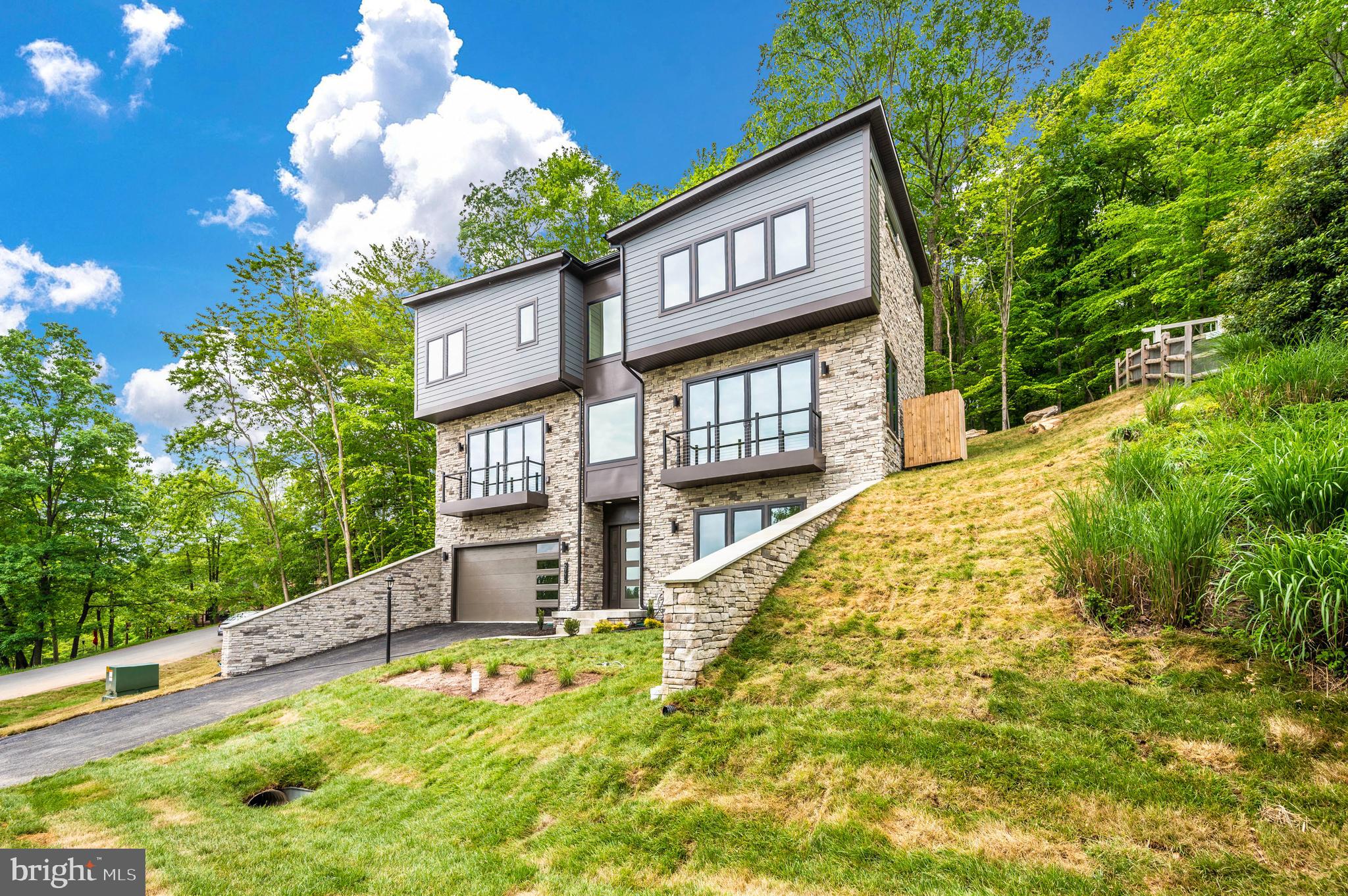 ASPEN LAKE LINGANORE - Residential