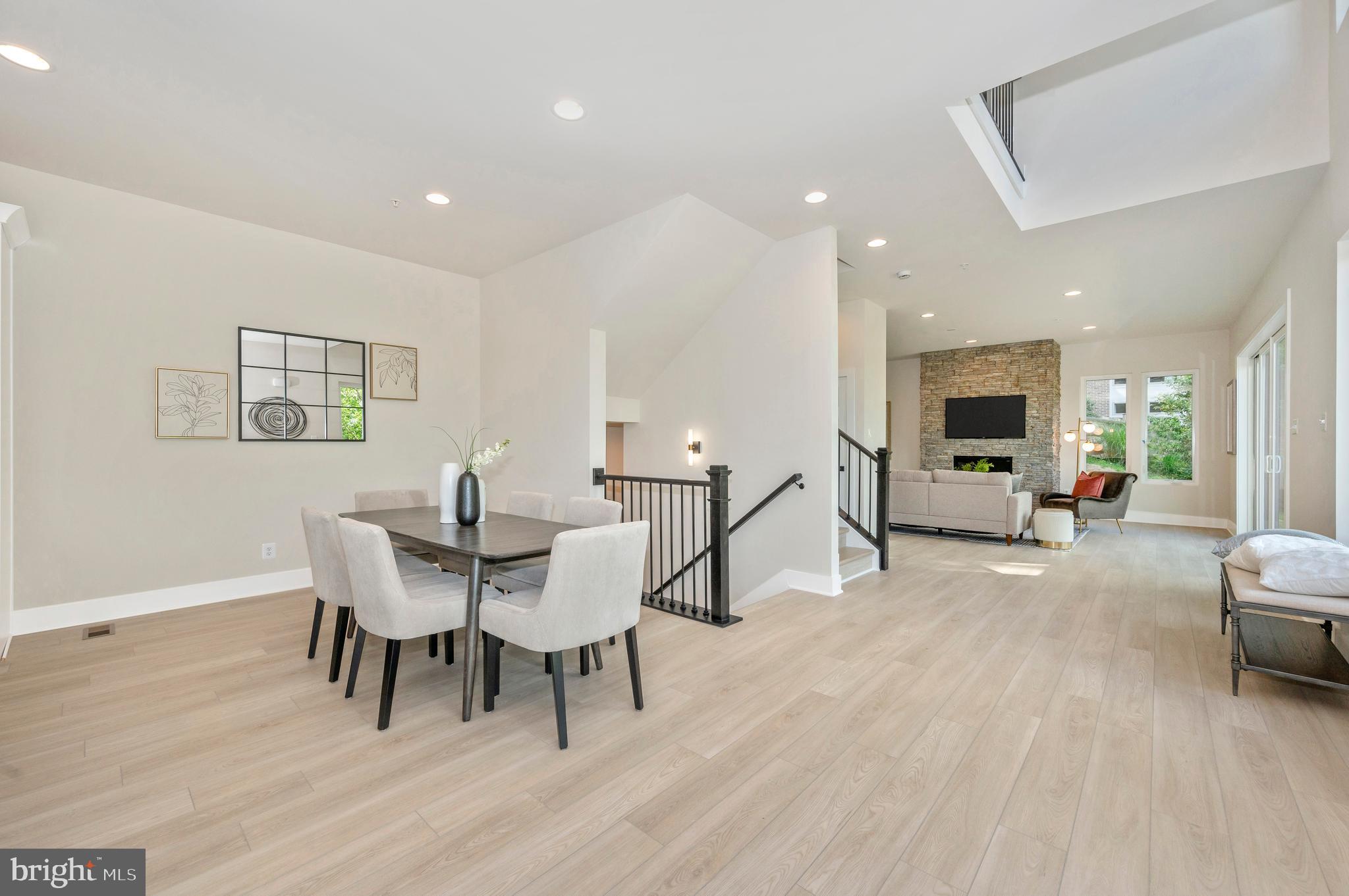 ASPEN LAKE LINGANORE - Residential