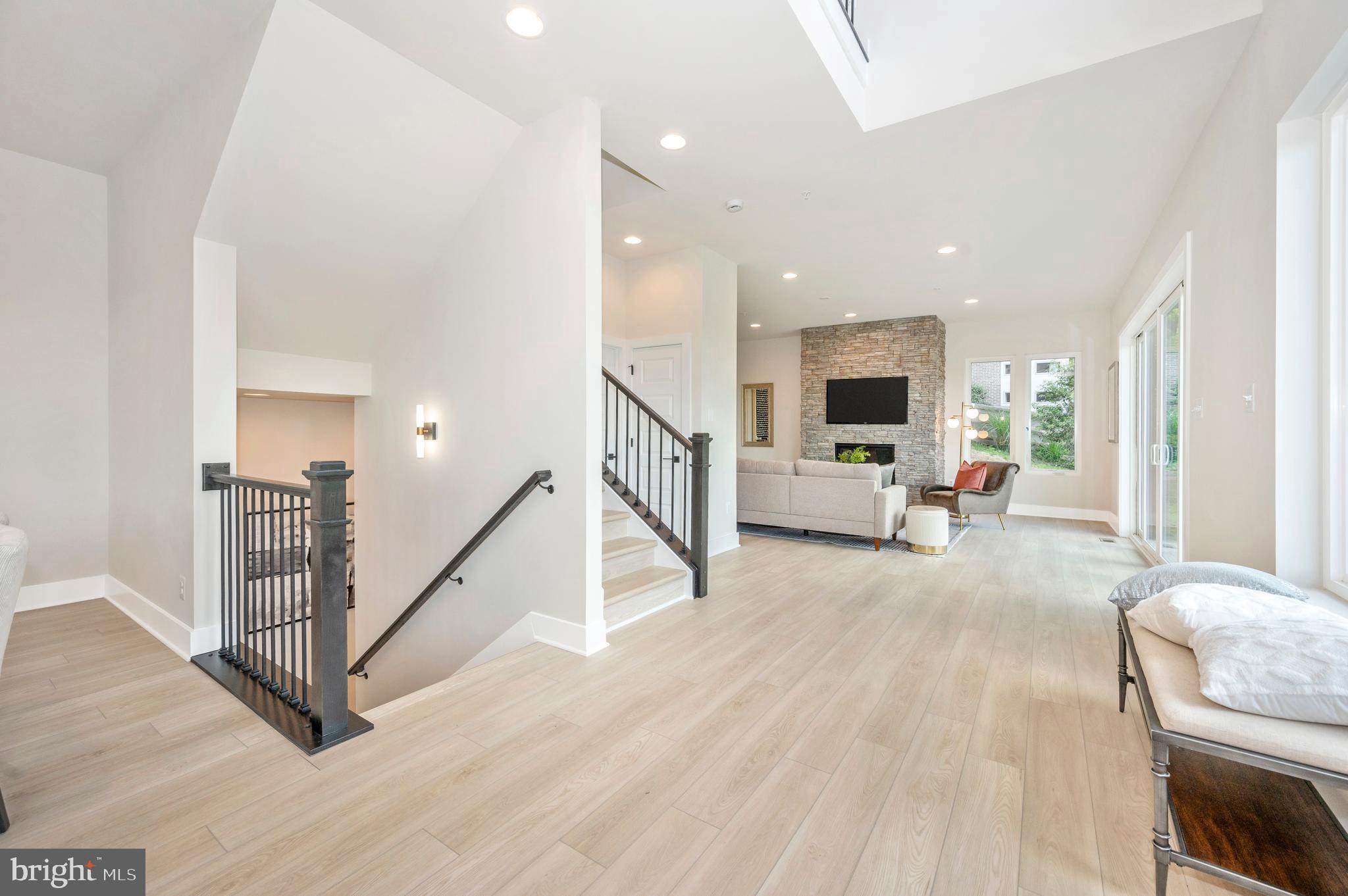 ASPEN LAKE LINGANORE - Residential