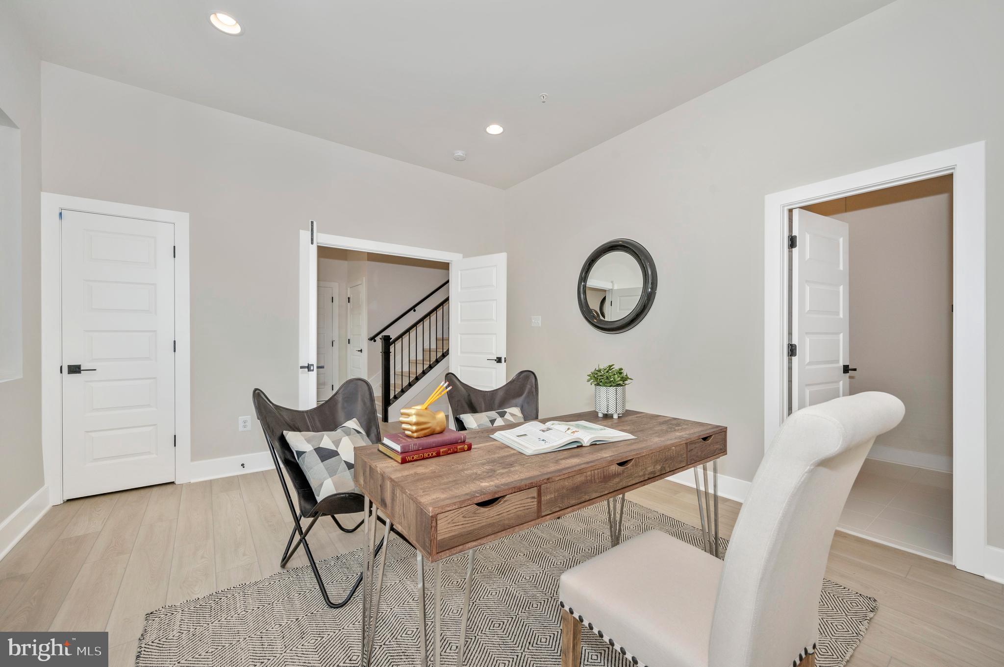 ASPEN LAKE LINGANORE - Residential