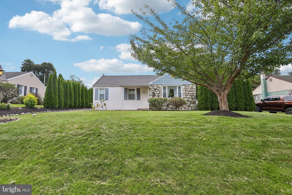 Photo of 1024 Broadview Avenue, LANGHORNE, PA 19047 (MLS # PABU2130998)