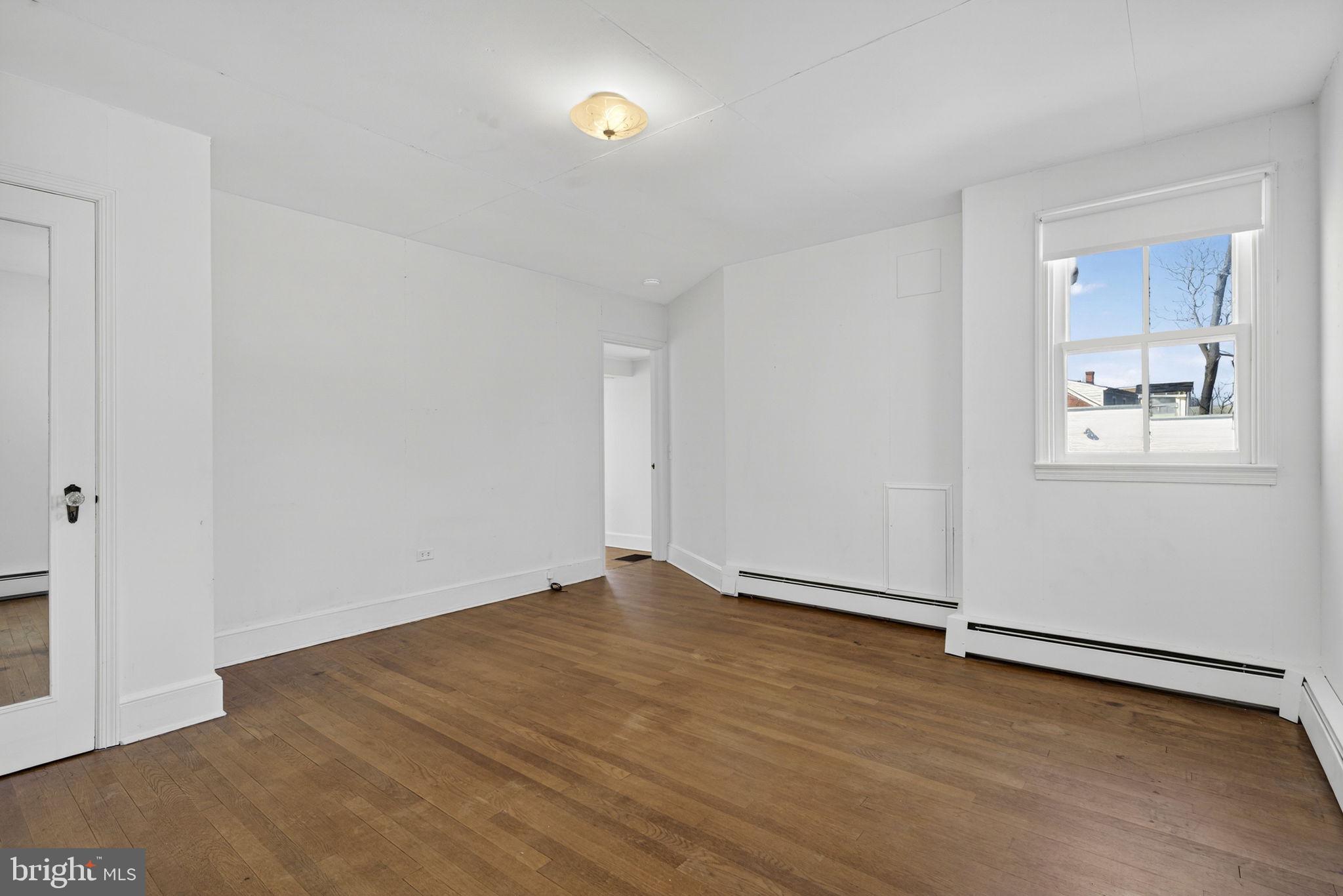 TOWN OF PURCELLVILLE - Residential