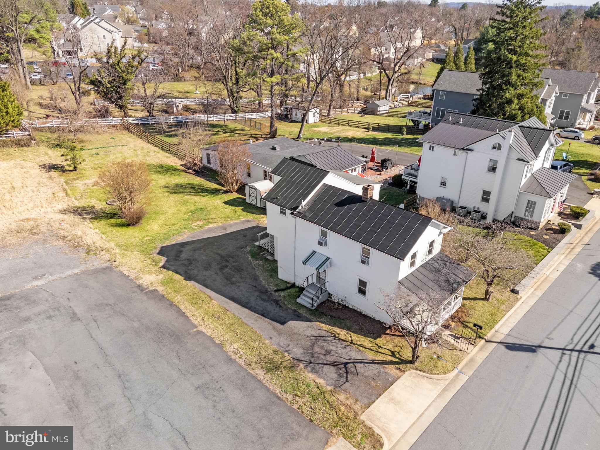 TOWN OF PURCELLVILLE - Residential