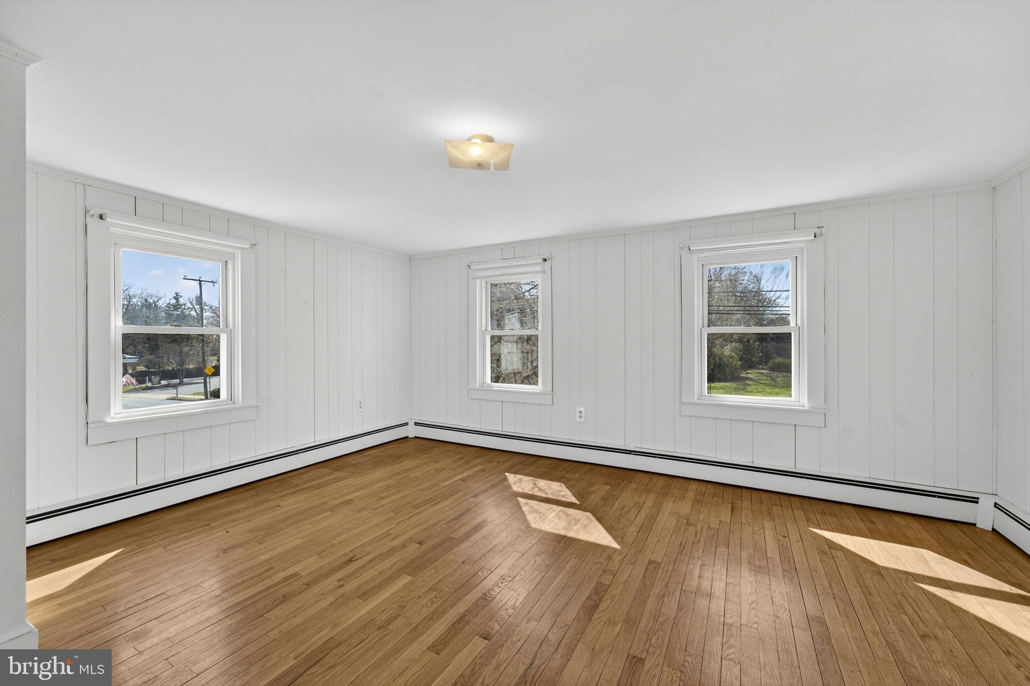 TOWN OF PURCELLVILLE - Residential