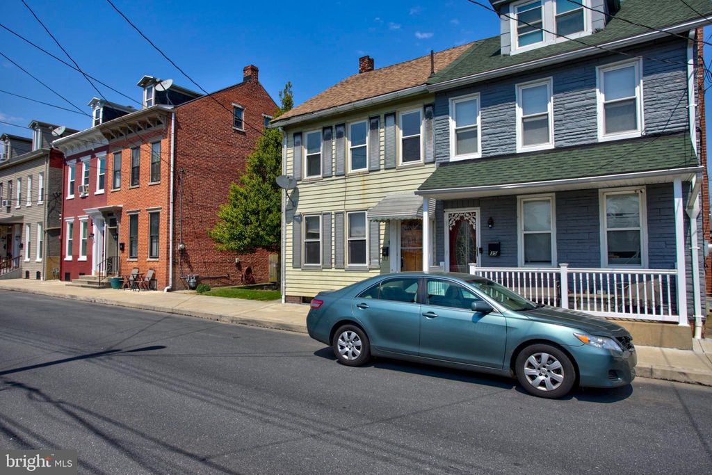 Photo of 33 BETHEL ST, COLUMBIA, PA 17512 (MLS # PALA2033988)