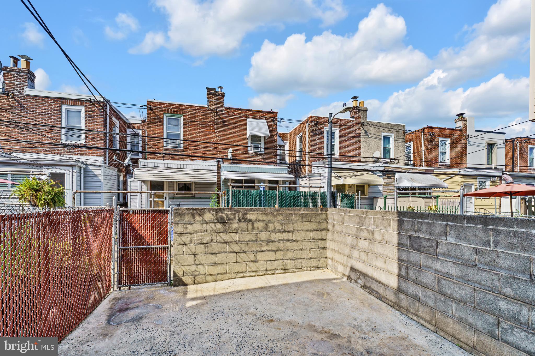 PORT RICHMOND - Residential Lease