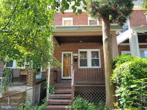Townhouse For Sale - 819 W 33rd Street<br/> BALTIMORE, MD 21211