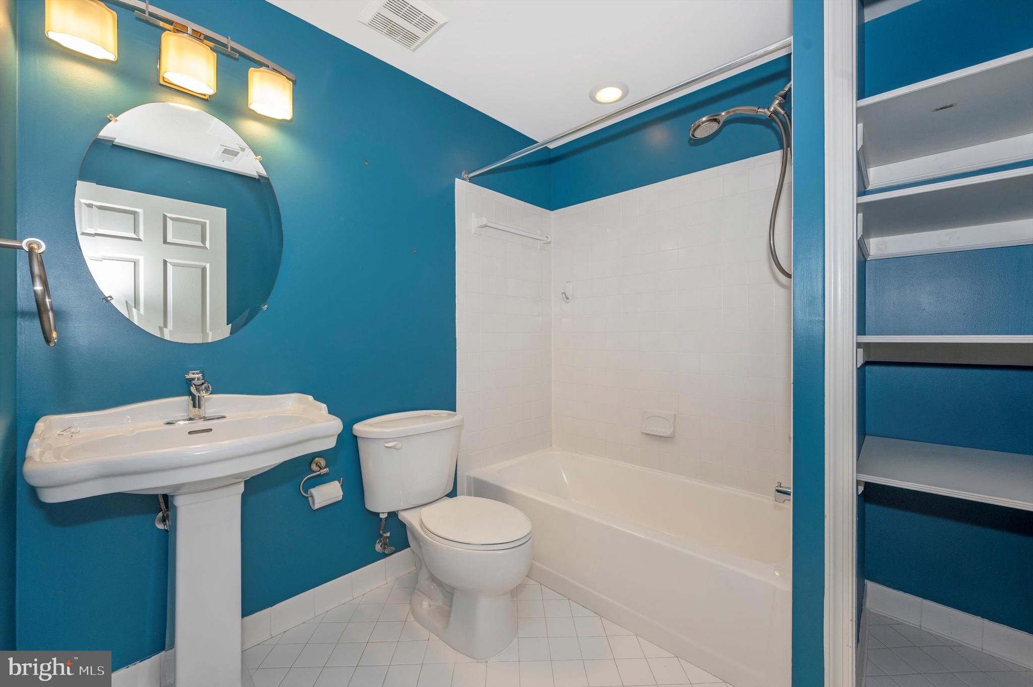 CHAPEL GROVE - Residential