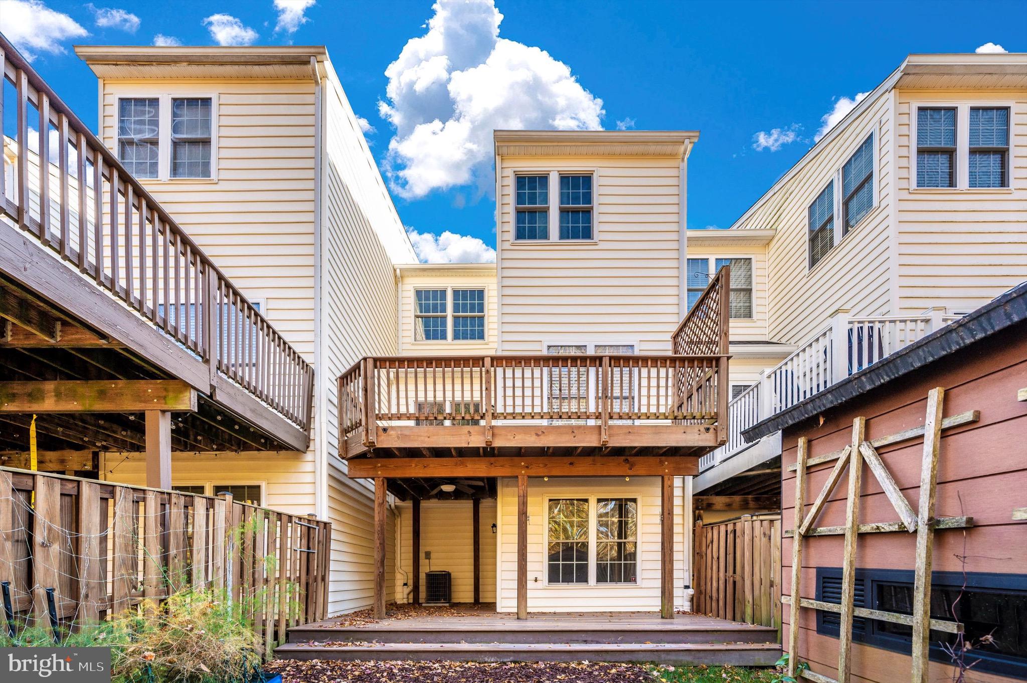 CHAPEL GROVE - Residential