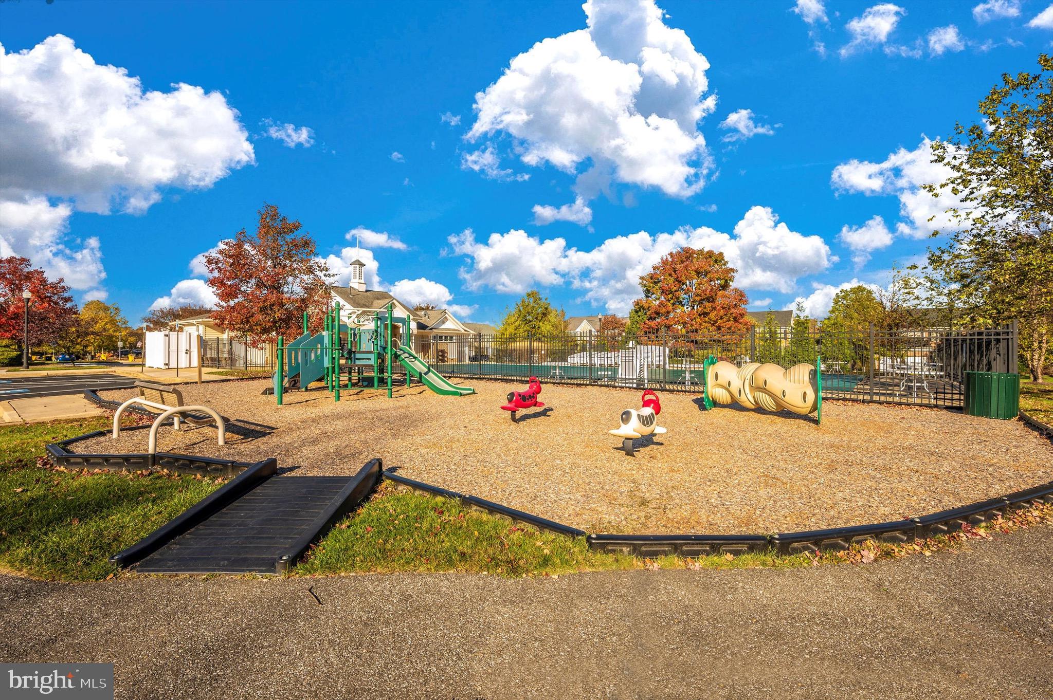 CHAPEL GROVE - Residential