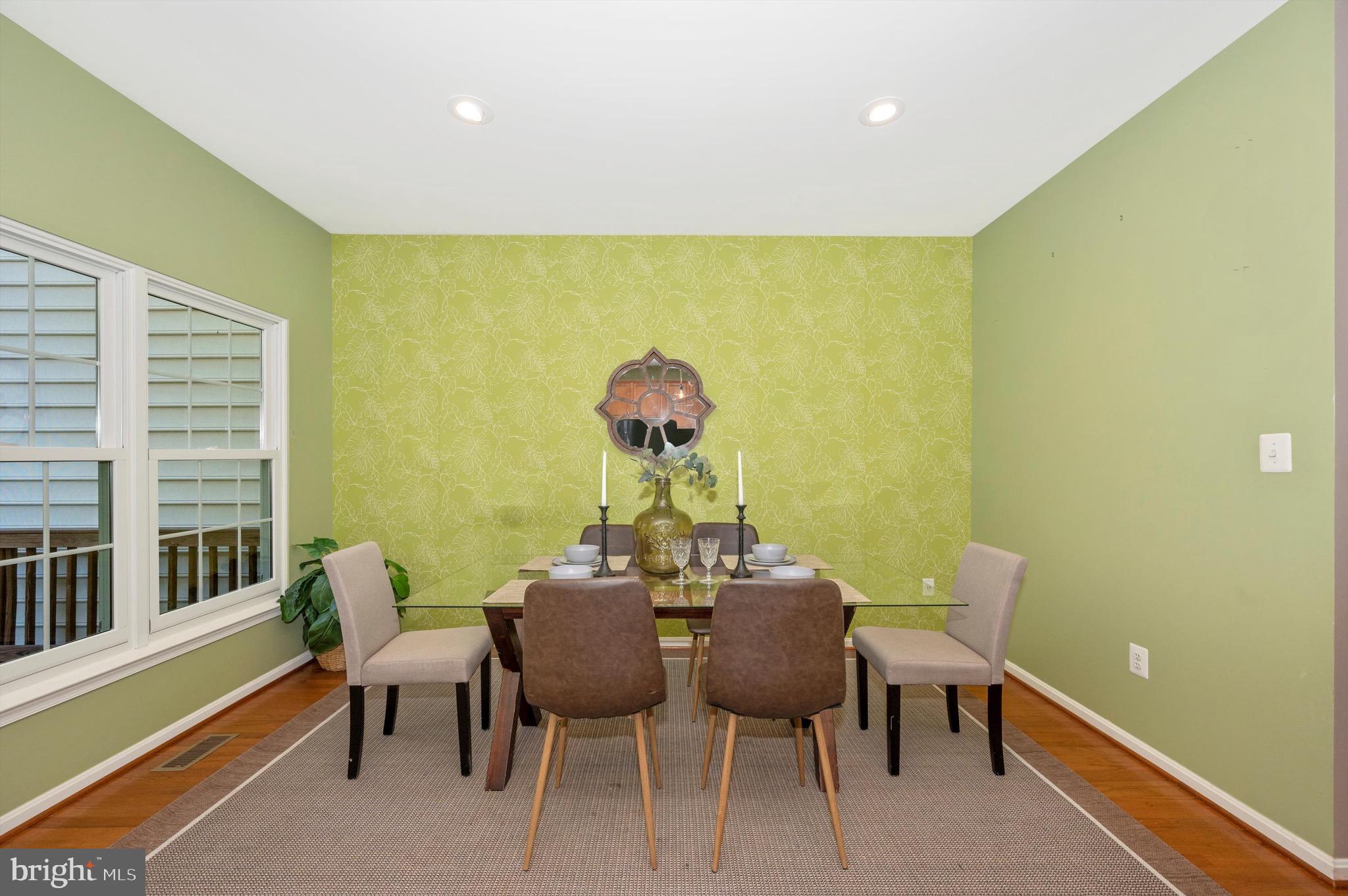 CHAPEL GROVE - Residential