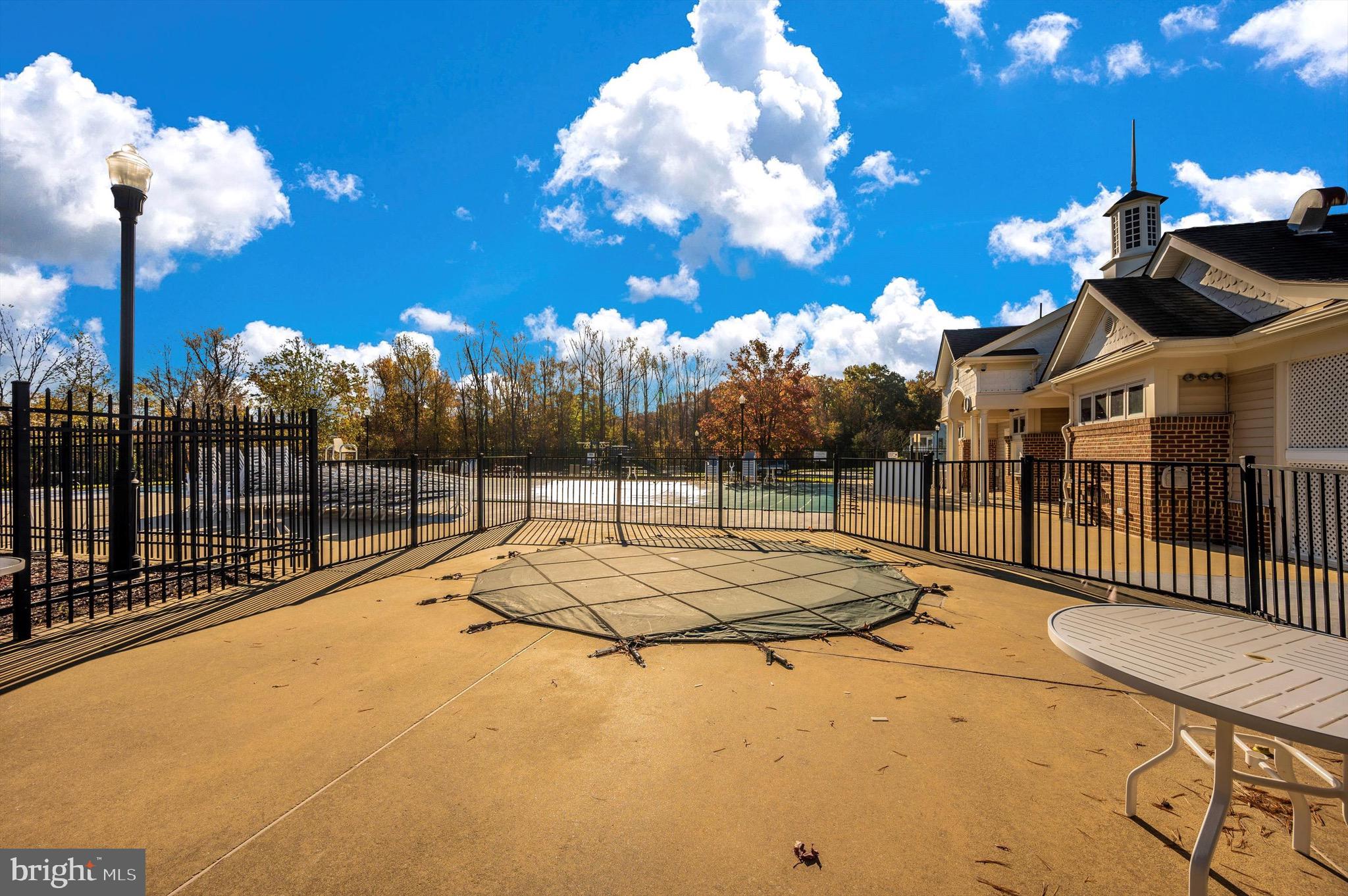 CHAPEL GROVE - Residential