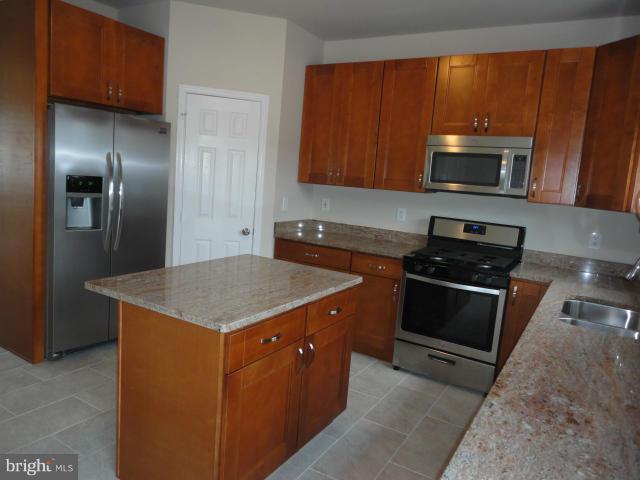 ASPEN WOODS - Residential