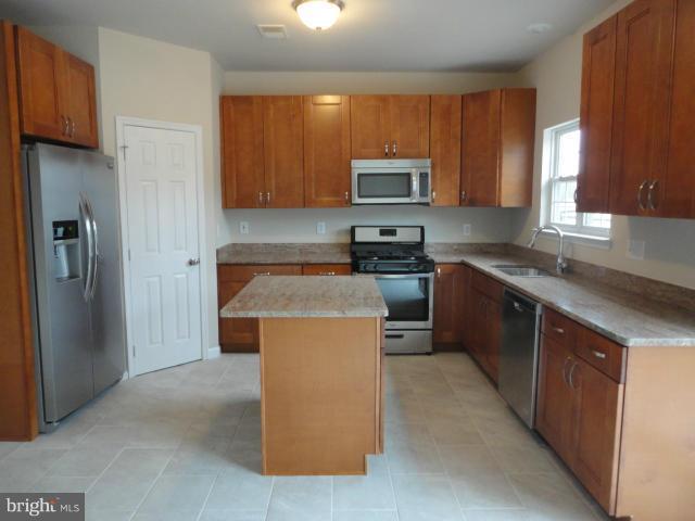 ASPEN WOODS - Residential