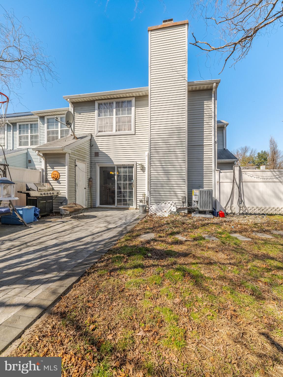 SAW MILL VALLEY - Residential