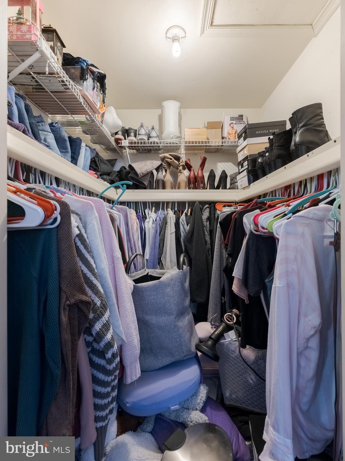 SAW MILL VALLEY - Residential