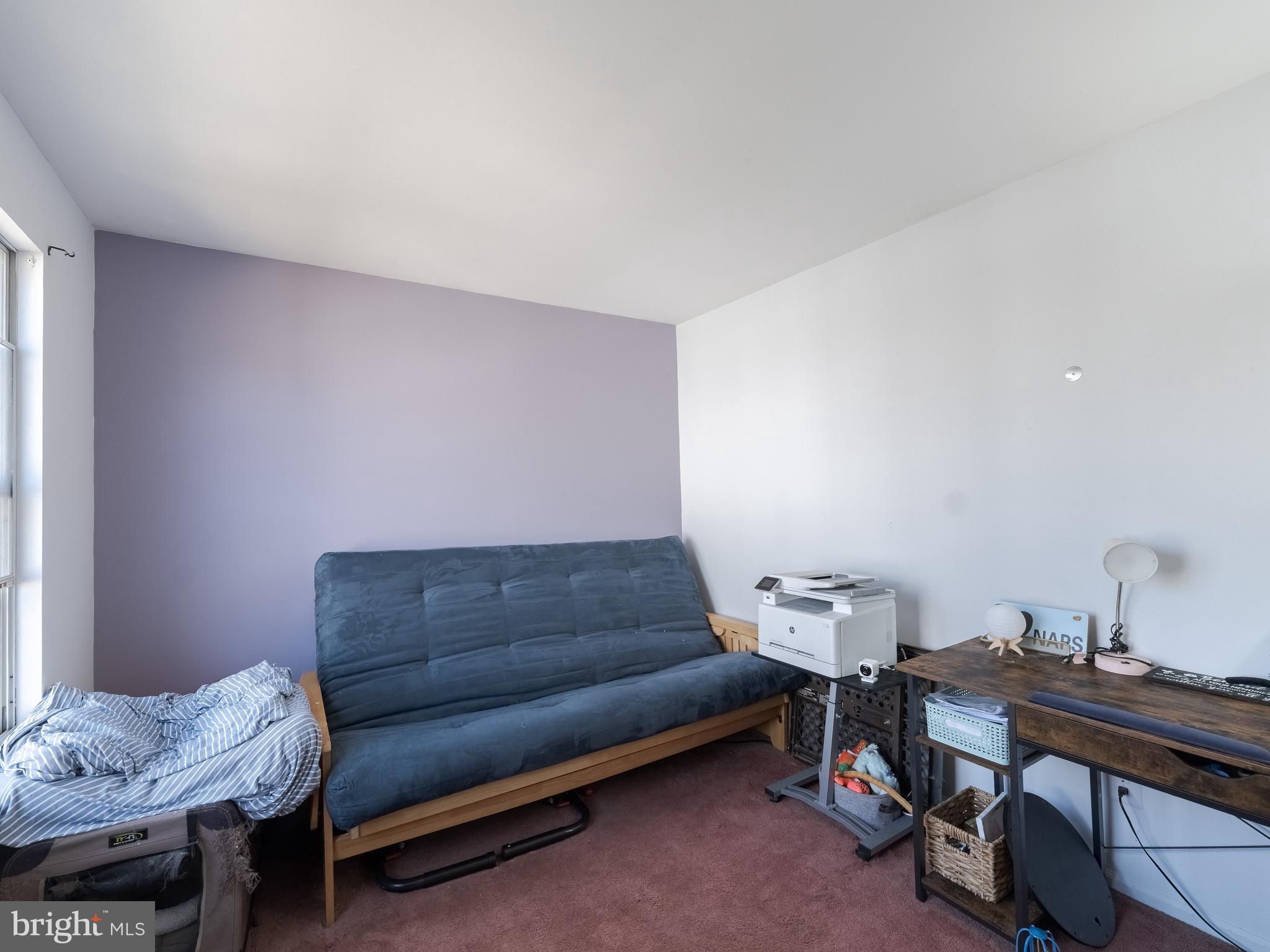 SAW MILL VALLEY - Residential