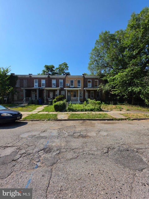 Townhouse For Sale - 2515 Oswego Avenue<br/> Baltimore City County, BALTIMORE, MD 21215
