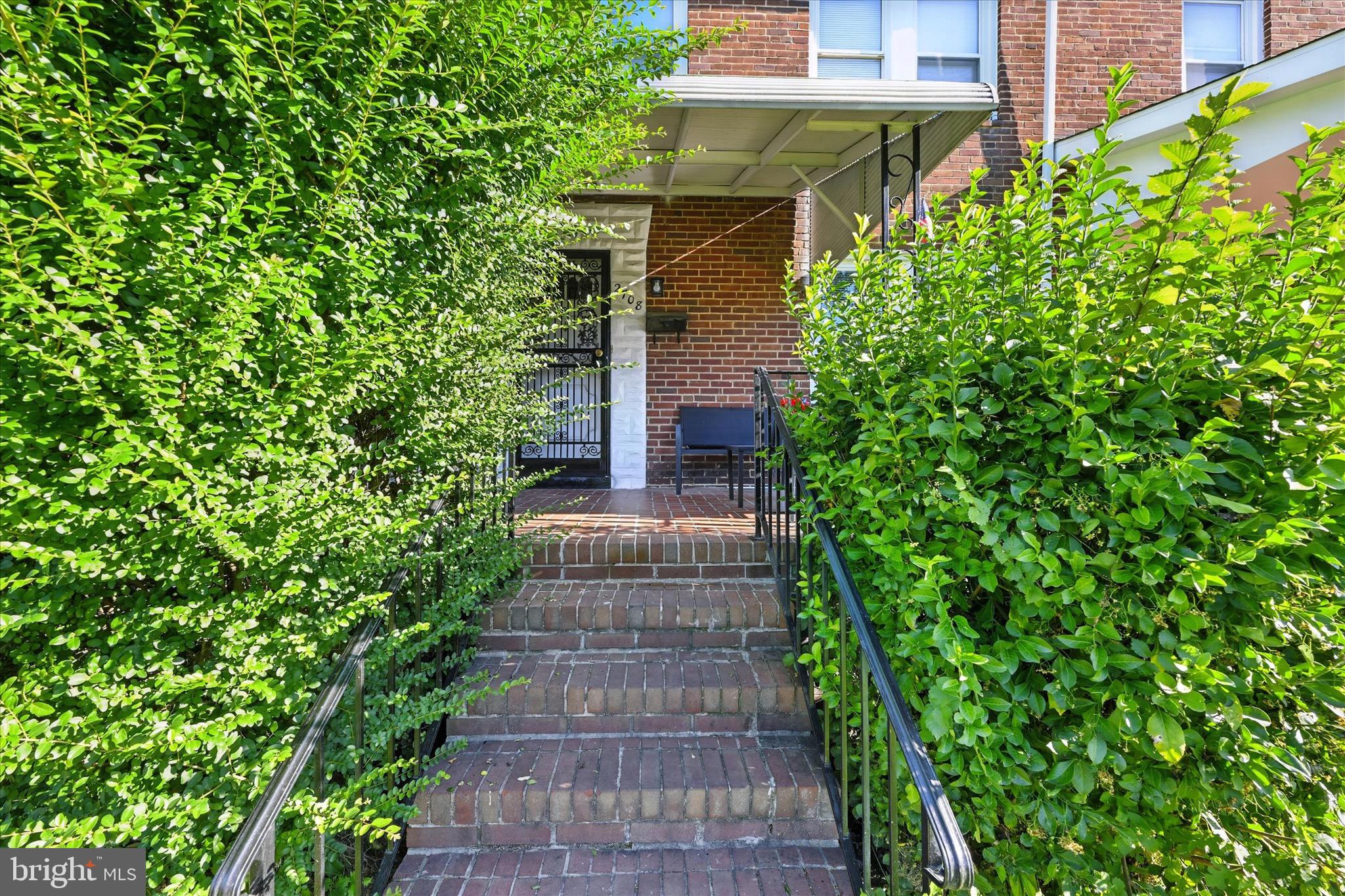 2708 E FEDERAL STREET