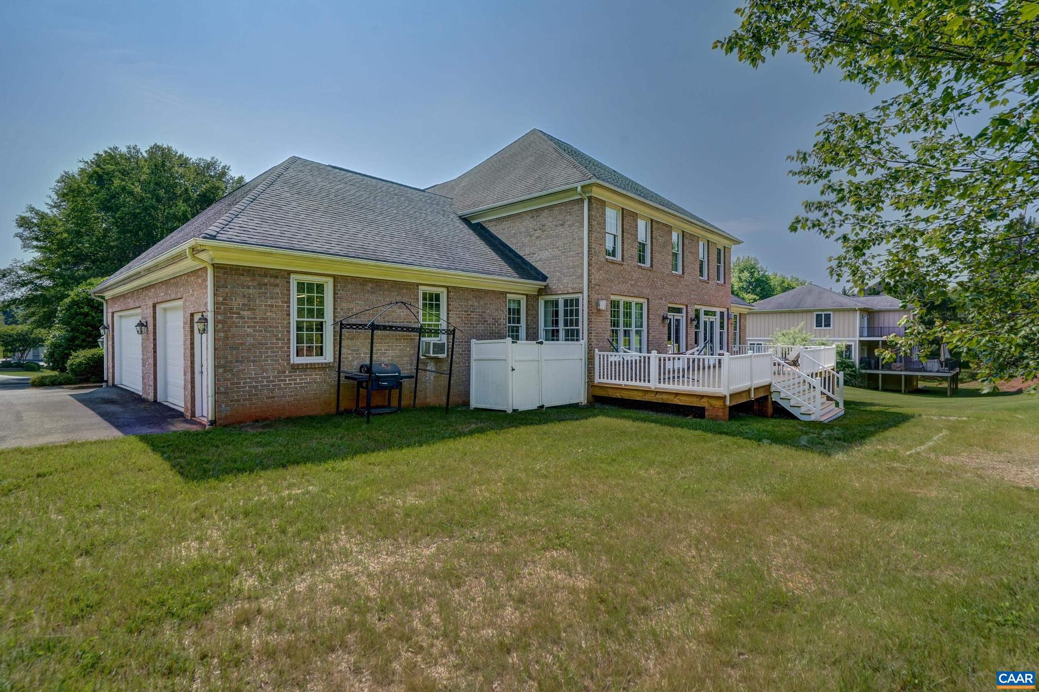 FOXCHASE - Residential