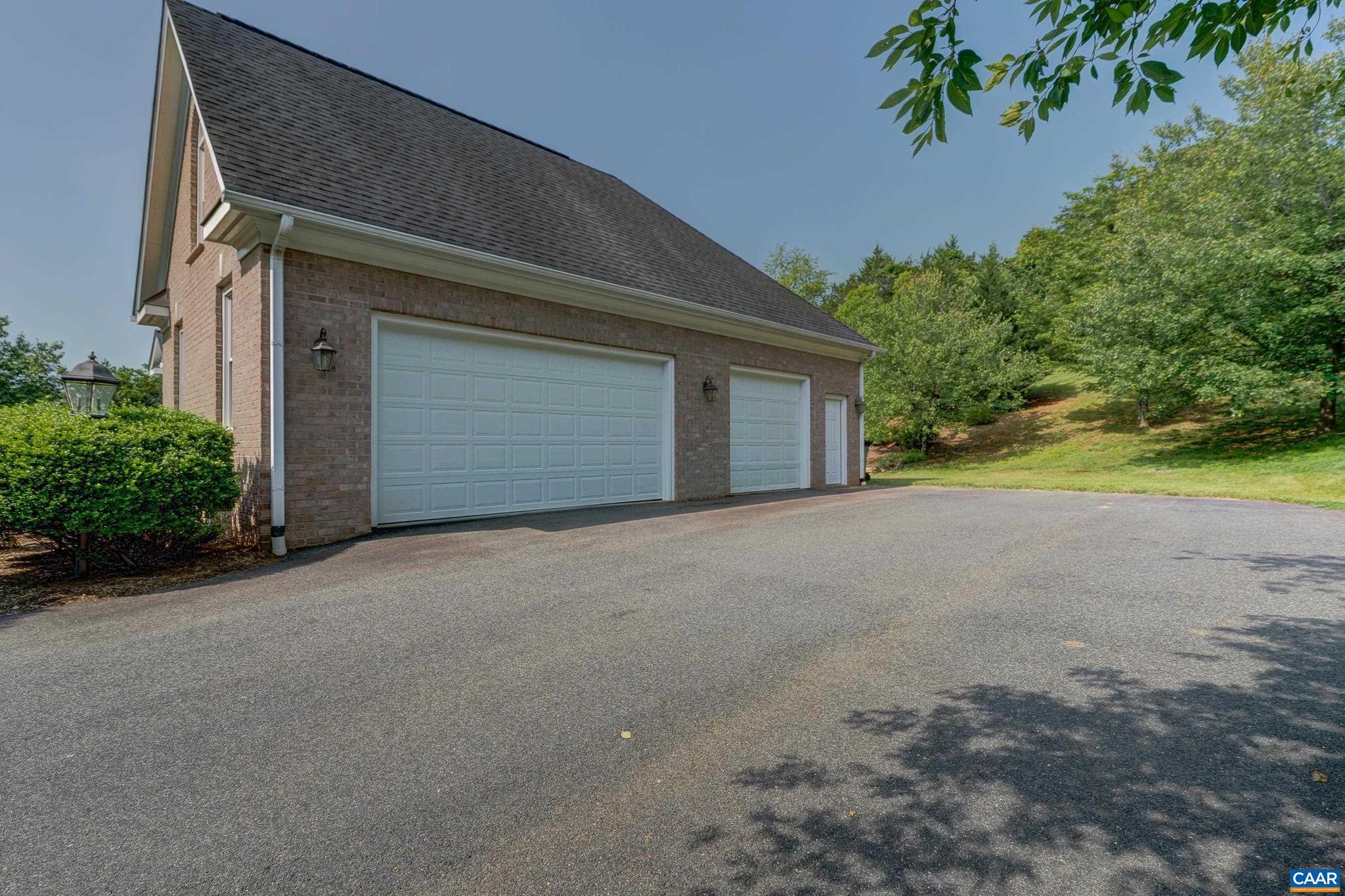 FOXCHASE - Residential