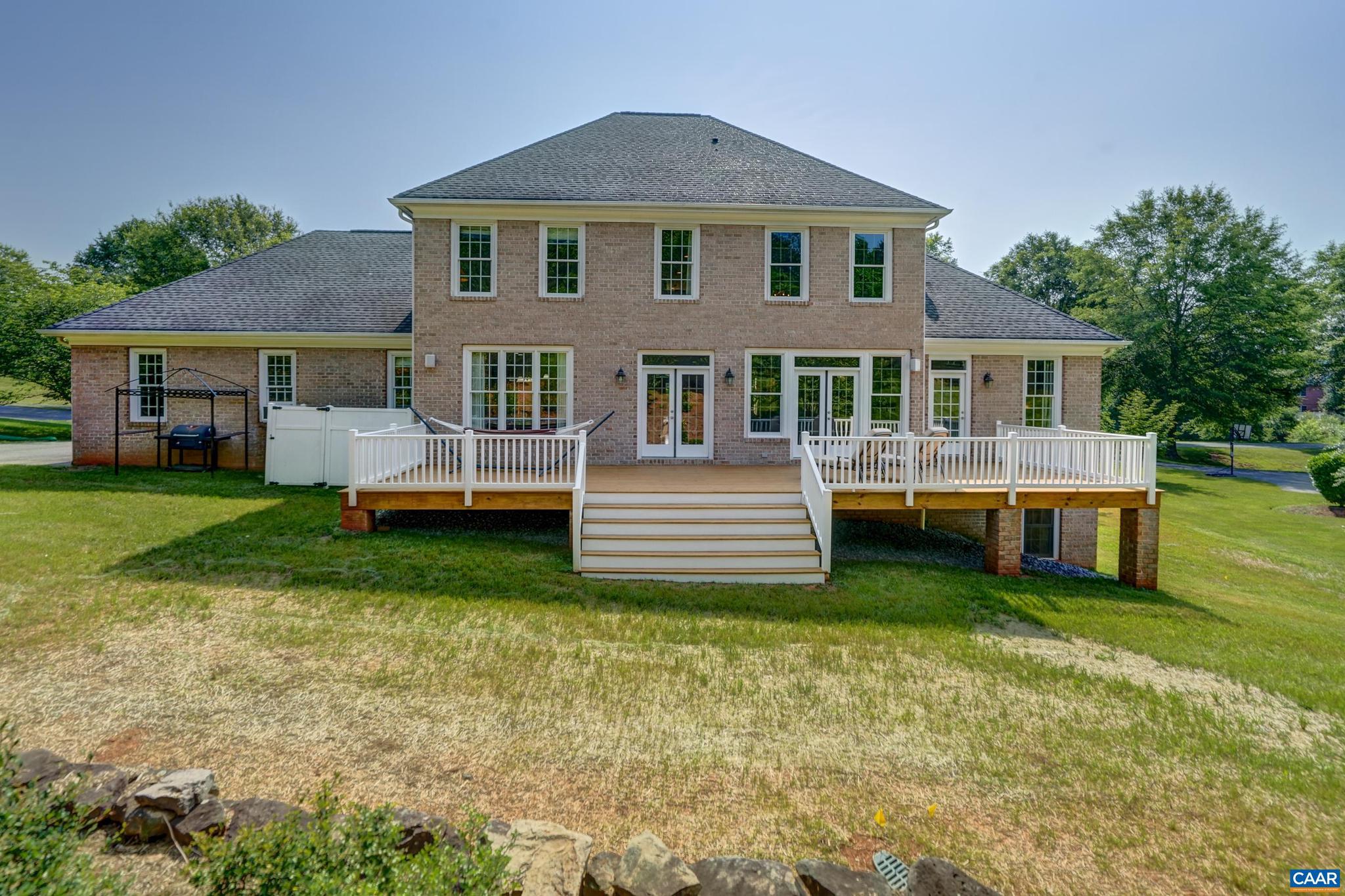 FOXCHASE - Residential