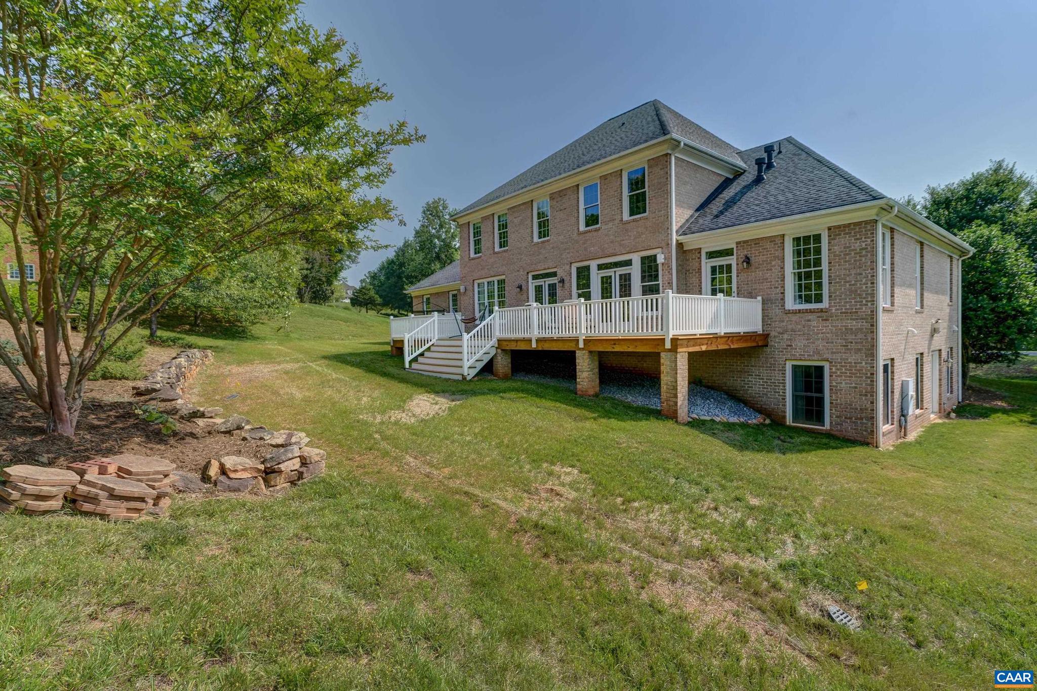 FOXCHASE - Residential