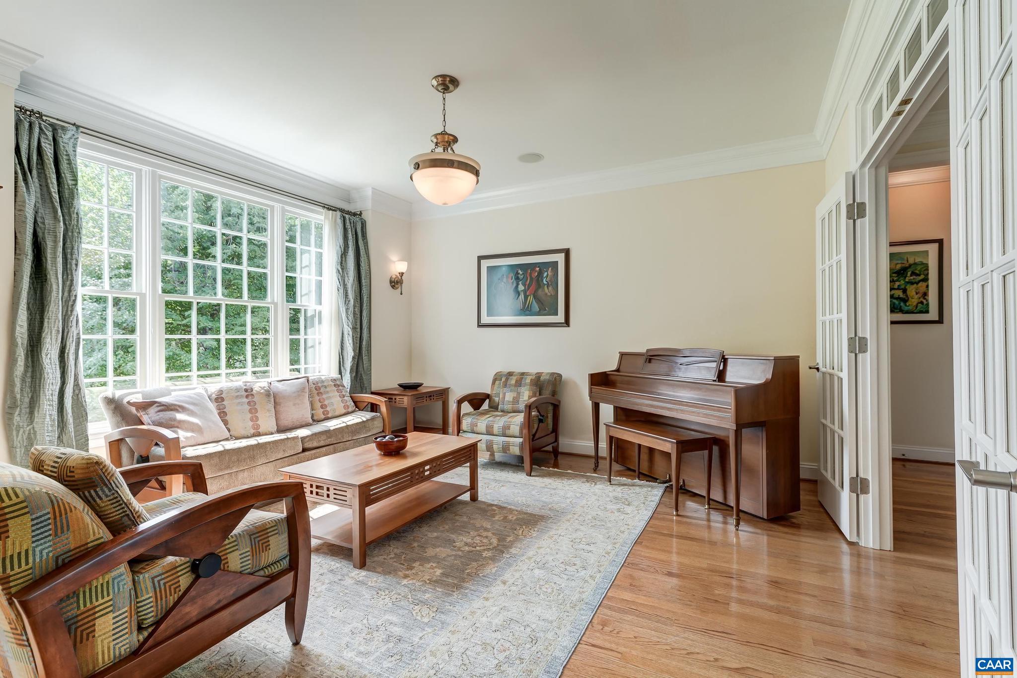 FOXCHASE - Residential