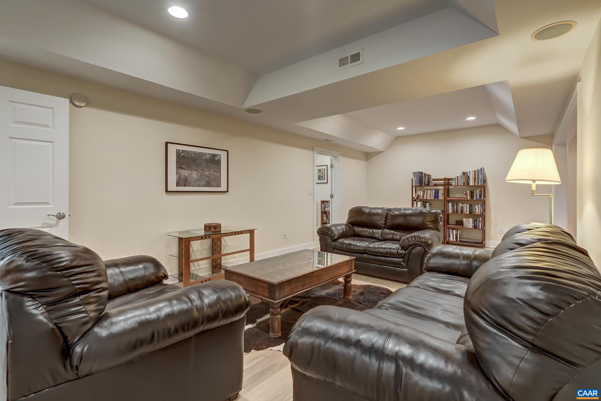 FOXCHASE - Residential
