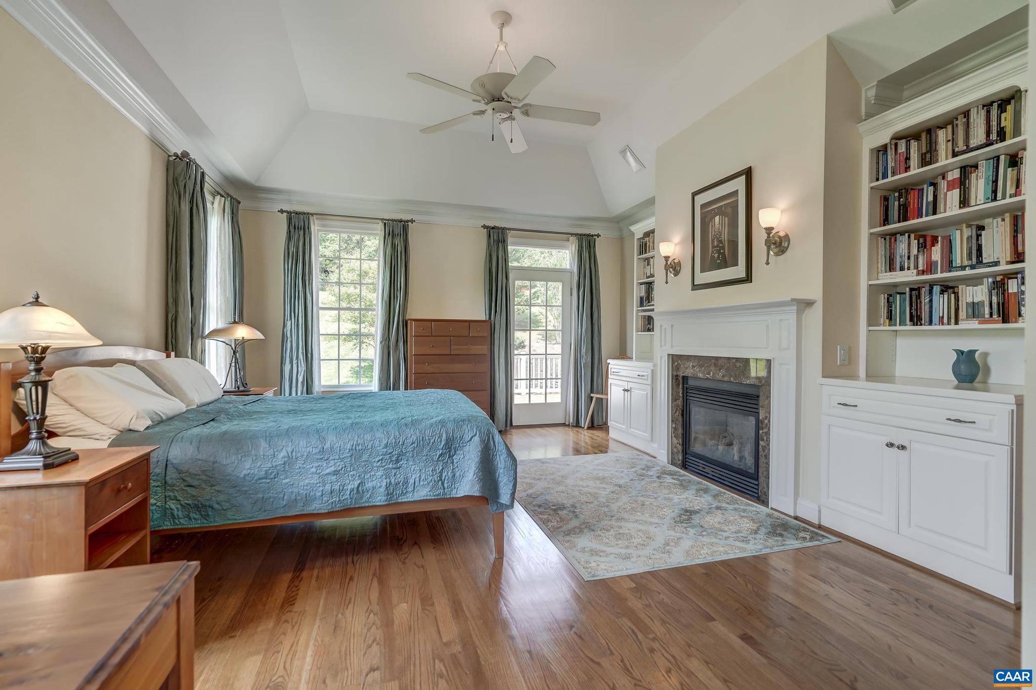 FOXCHASE - Residential