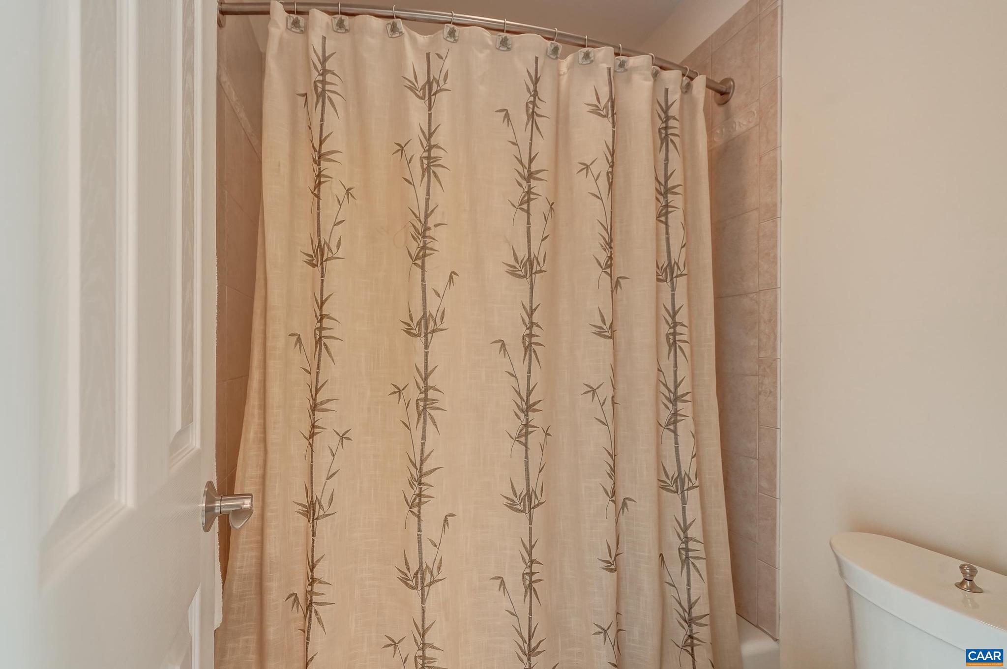FOXCHASE - Residential