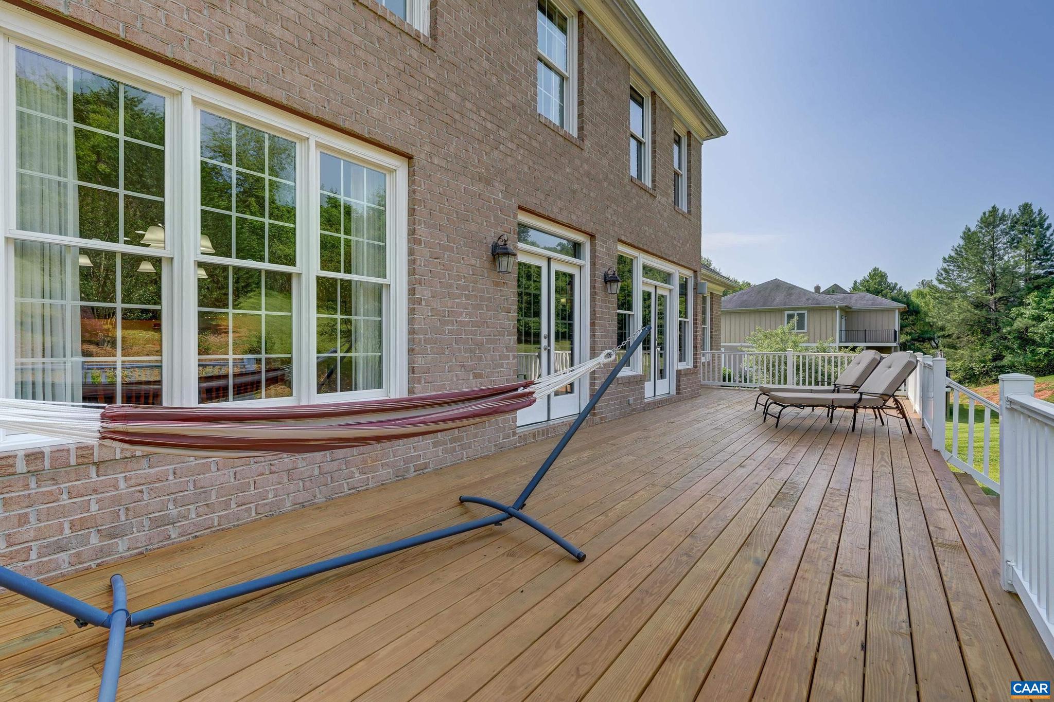 FOXCHASE - Residential