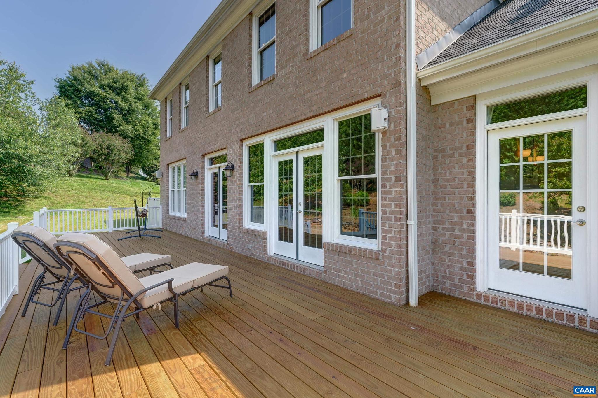 FOXCHASE - Residential